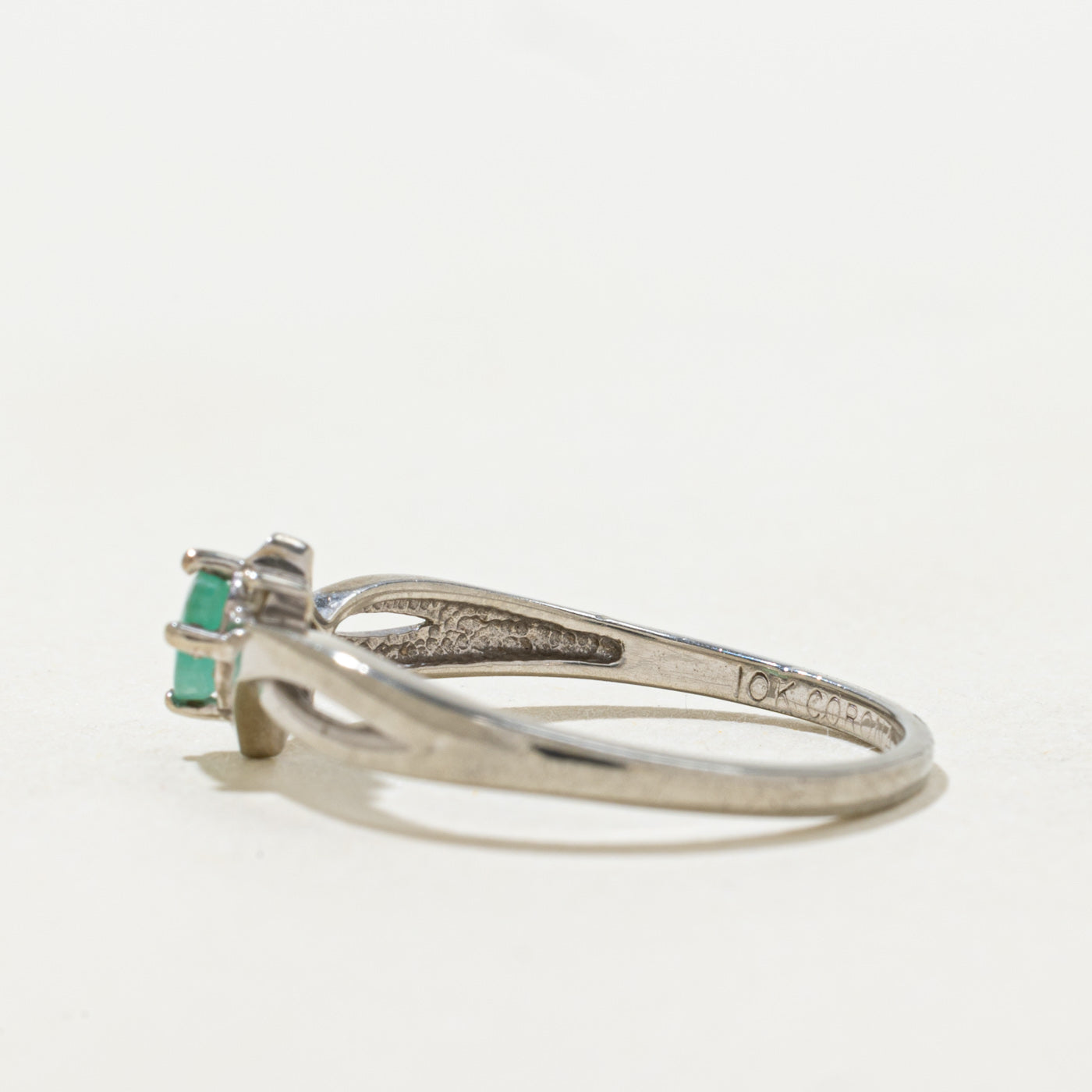 Oval Cut Emerald & Diamond Bypass Ring | 0.12ct, 0.01ctw | SZ 6.25 |