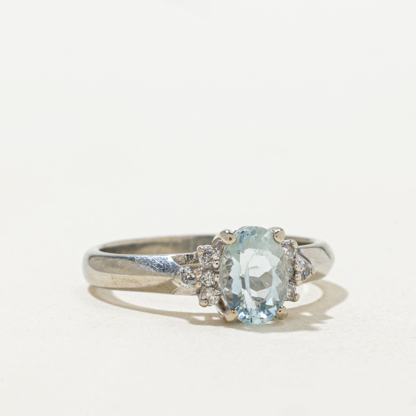 Oval Cut Aquamarine & Diamond Ring | 0.69ct, 0.04ctw | SZ 5.25 |