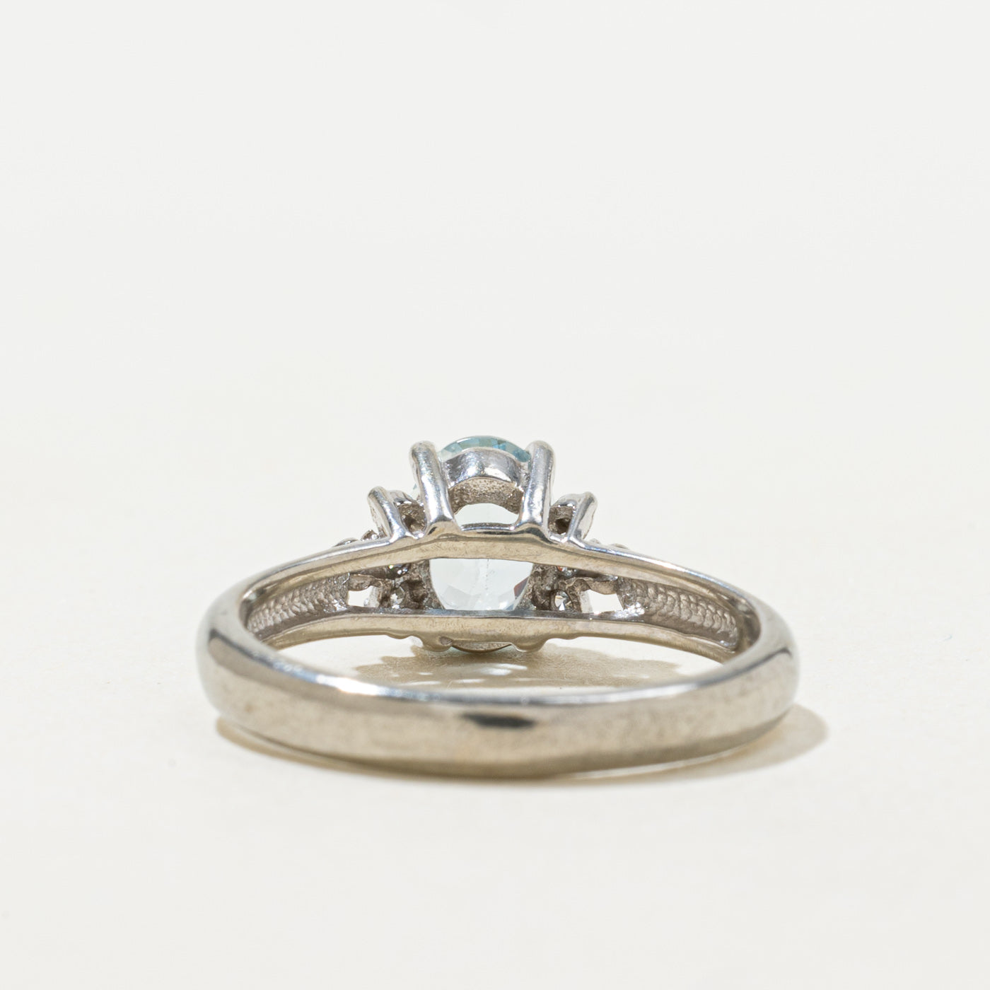 Oval Cut Aquamarine & Diamond Ring | 0.69ct, 0.04ctw | SZ 5.25 |