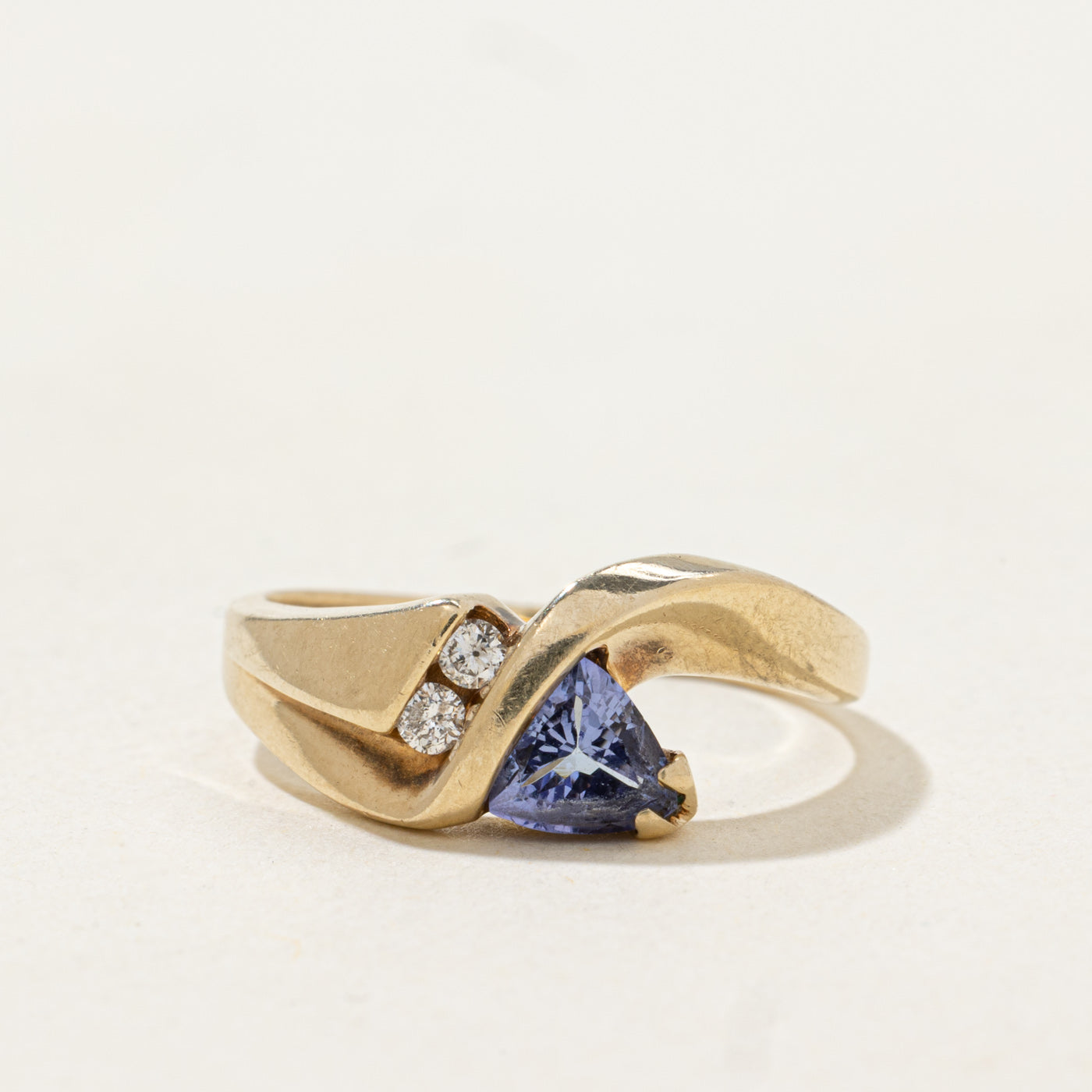 Trillion Cut Tanzanite & Diamond Wave Ring | 0.22ct, 0.06ctw | SZ 5.5 |