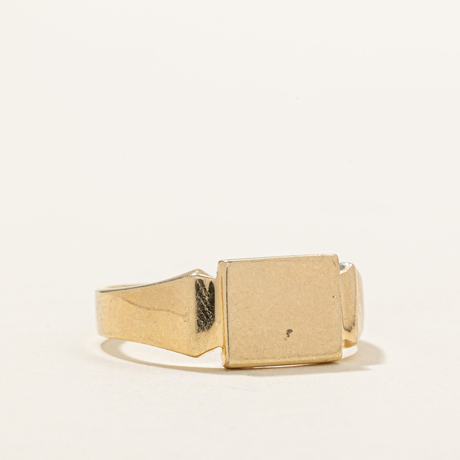 10k Yellow Gold Plain Signet Ring | SZ 8