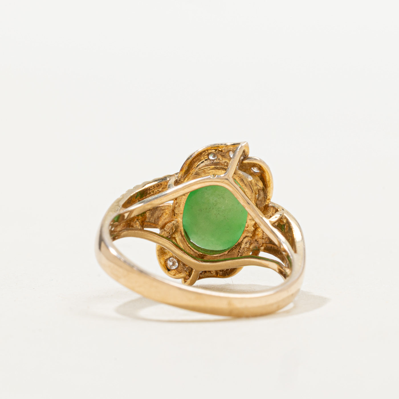 Jadeite & Diamond Grooved Cocktail Ring | 3.06ct, 0.01ctw | SZ 5.5 |