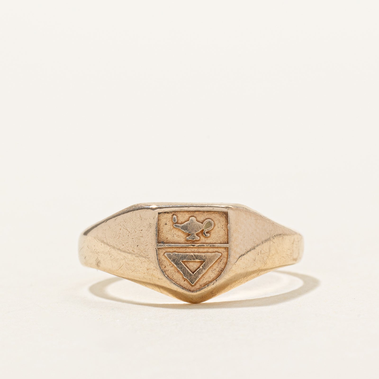 10k Yellow Gold Oil Lamp Embossed Signet Ring | SZ 6.5