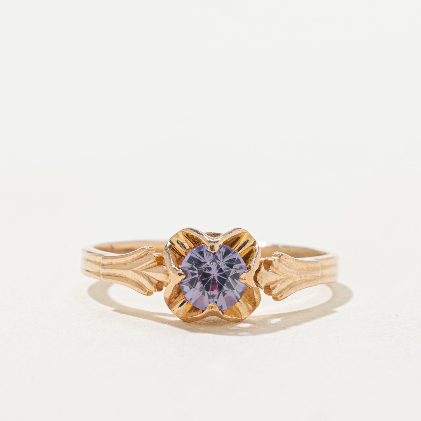 Belcher Set Synthetic Sapphire Grooved Ring | 0.6ct | SZ 7.5 |