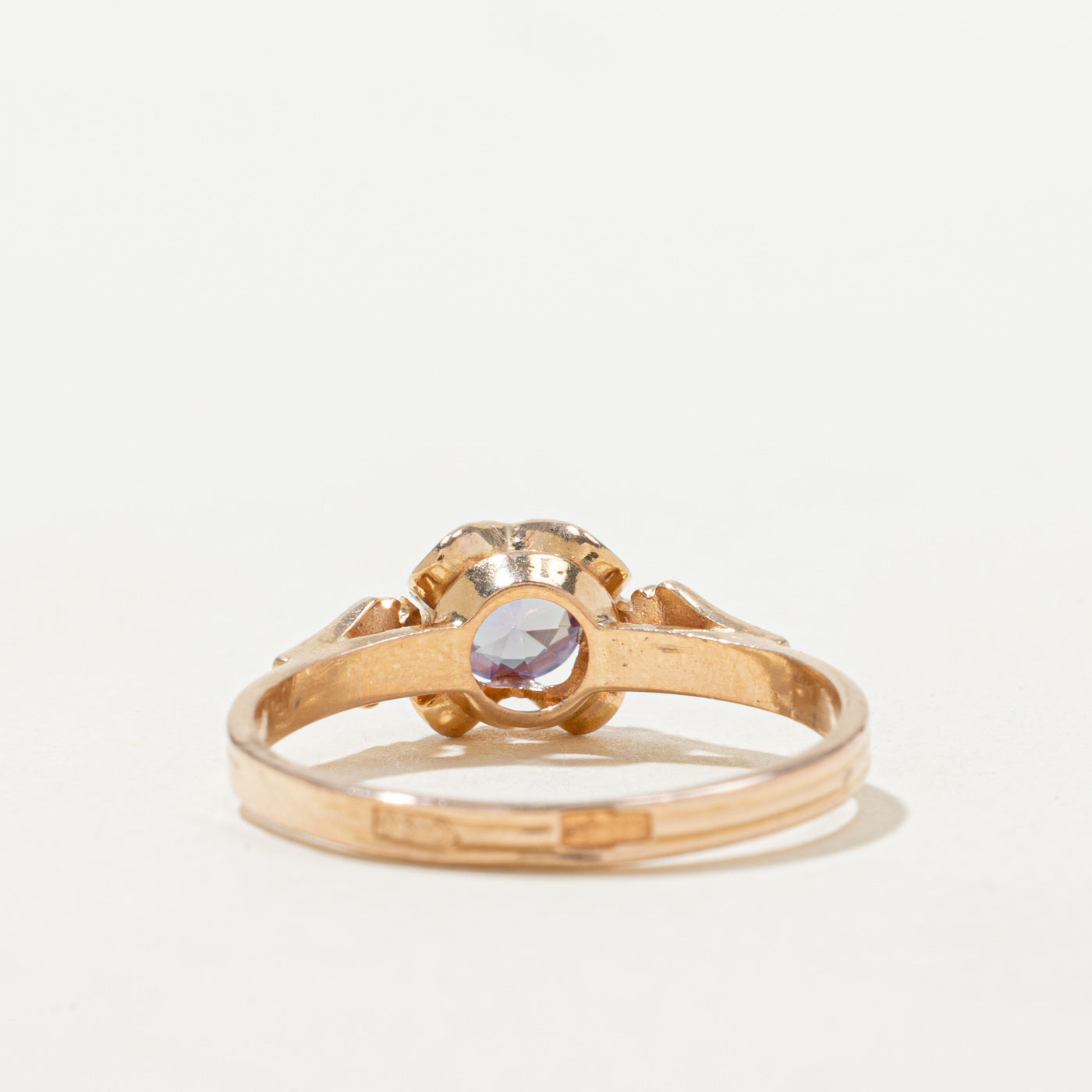 Belcher Set Synthetic Sapphire Grooved Ring | 0.6ct | SZ 7.5 |