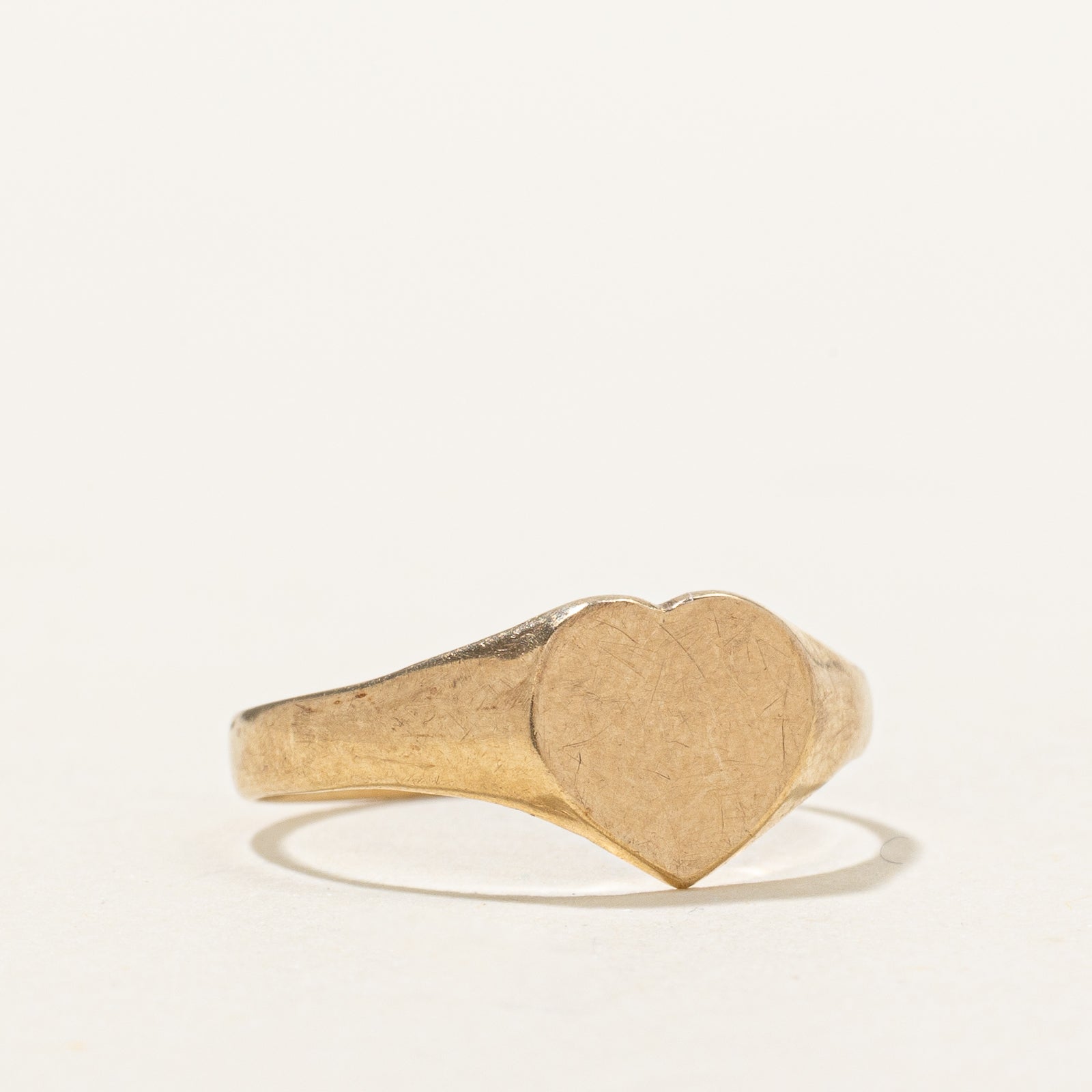 1985 Birmingham 9k Yellow Gold Thin Heart Signet Ring | SZ 5.25