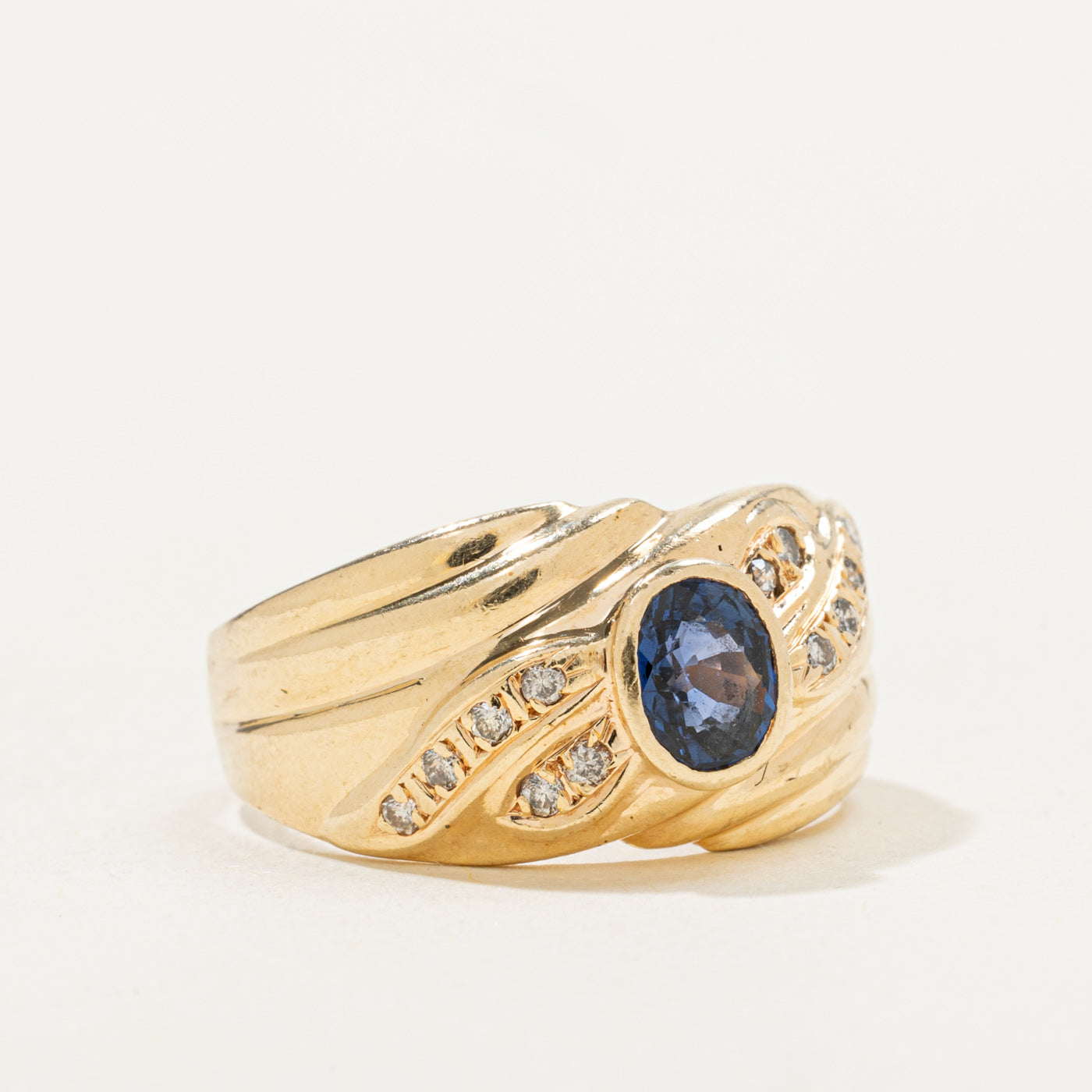Bezel Set Sapphire & Diamond Grooved Cocktail Ring | 0.58ct, 0.06ctw | SZ 6.0 |
