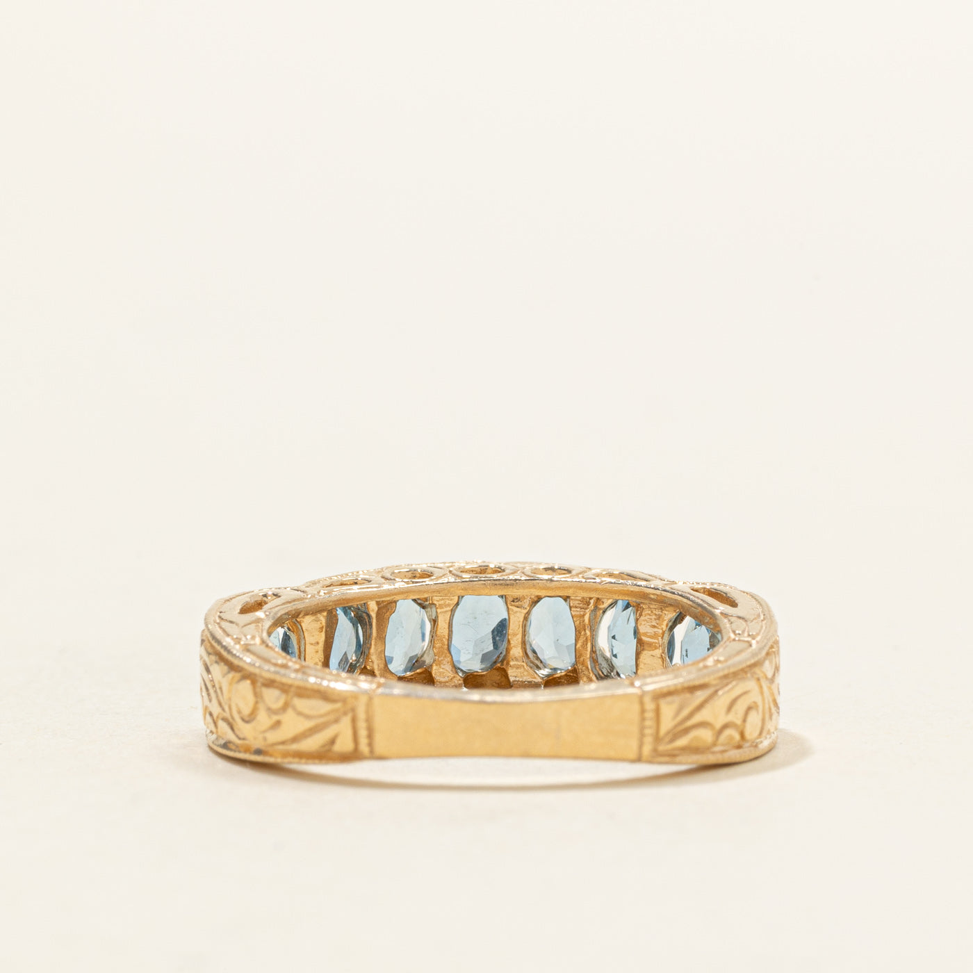 Bague gravée en aigue-marine sept pierres | 0,75 ct | Taille 6,0