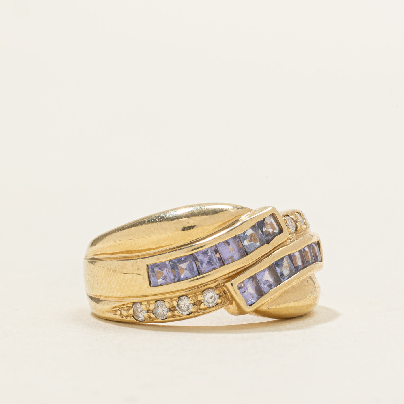 Bague sertie de tanzanite et de diamants (0,30 ct, 0,07 ct) | Taille 5,25