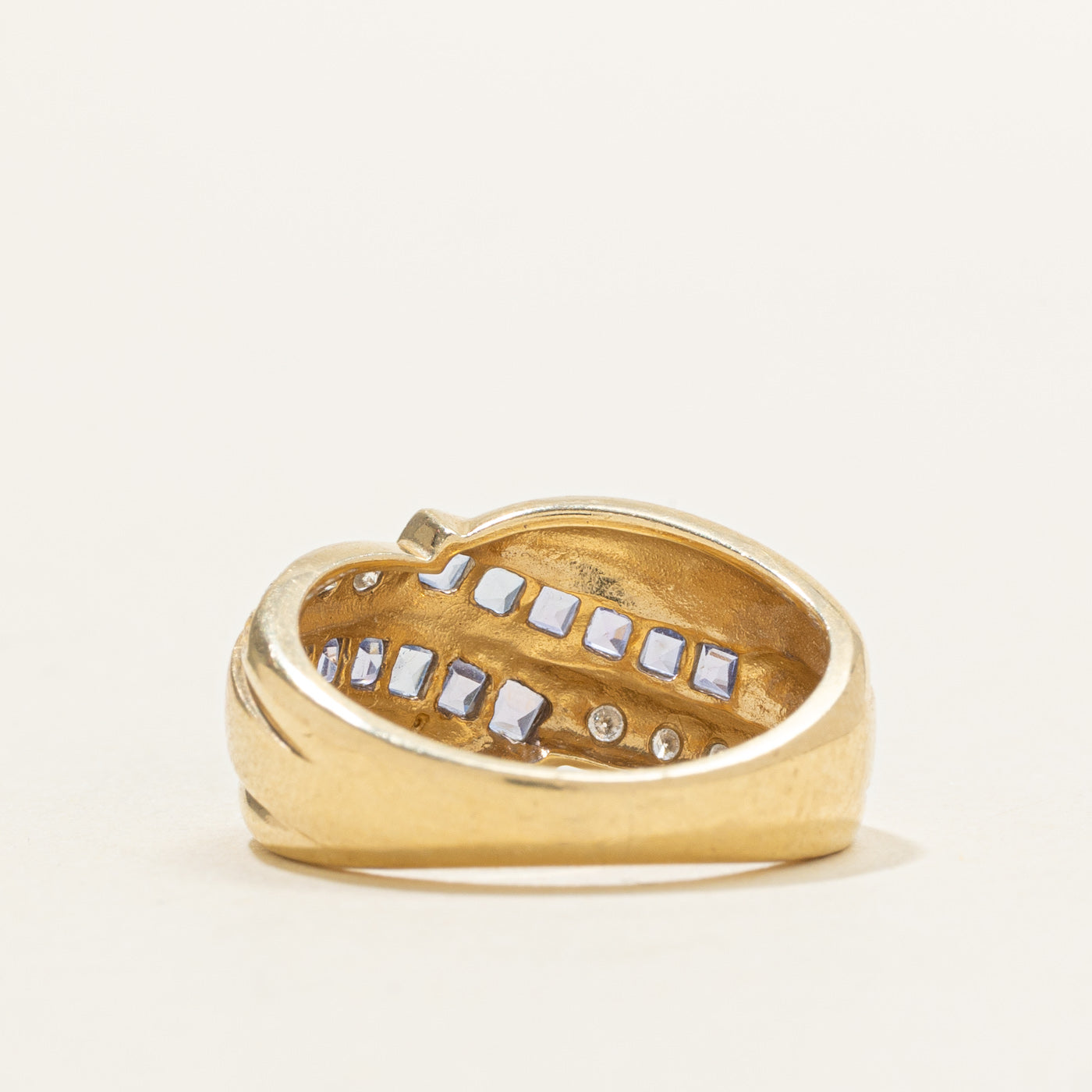 Bague sertie de tanzanite et de diamants (0,30 ct, 0,07 ct) | Taille 5,25