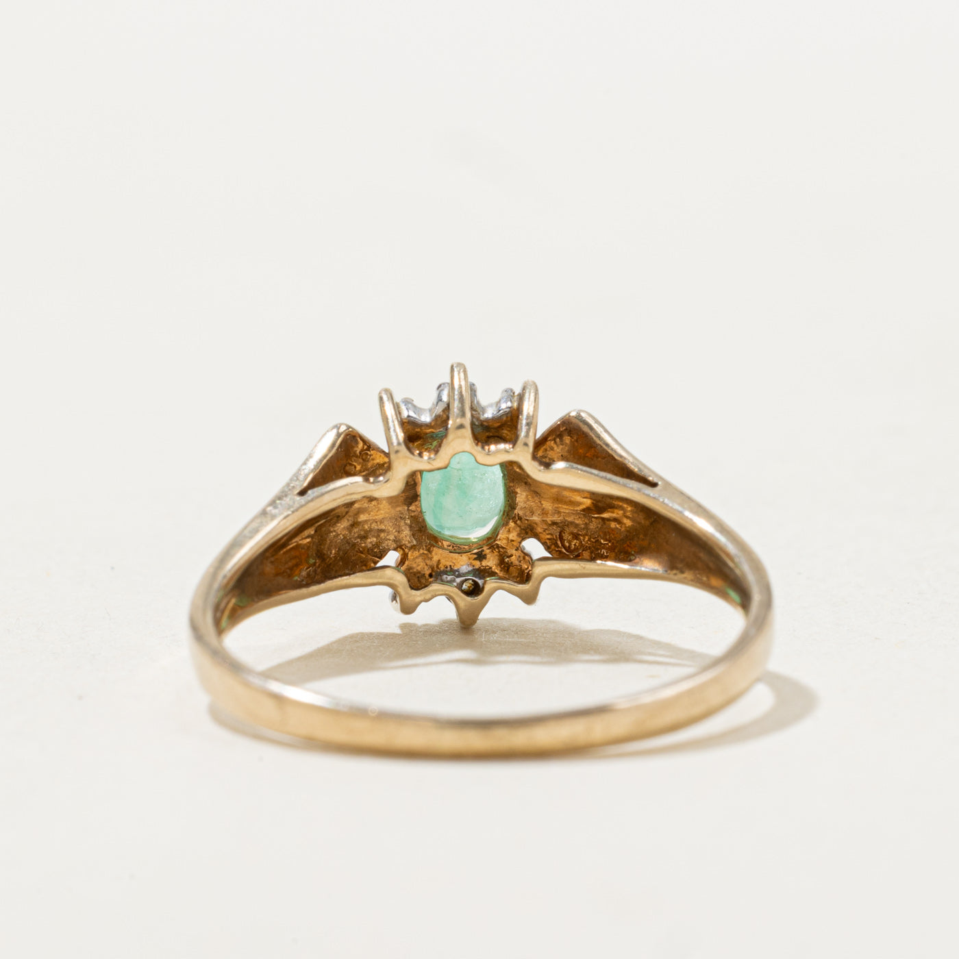 Emerald & Diamond Petal Tapered Ring | 0.27ct, 0.01ctw | SZ 7.25 |