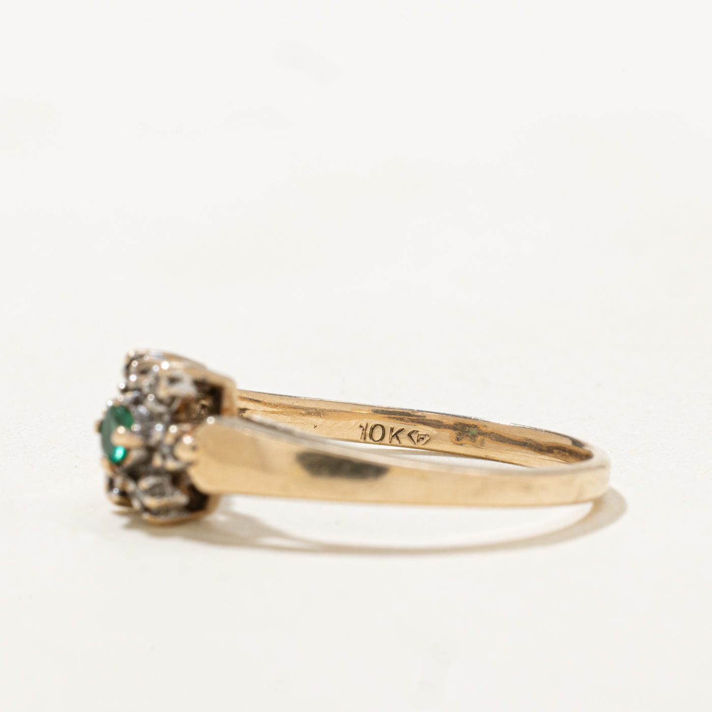 Emerald & Diamond Petal Ring | 0.04ct, 0.03ctw | SZ 7.0 |