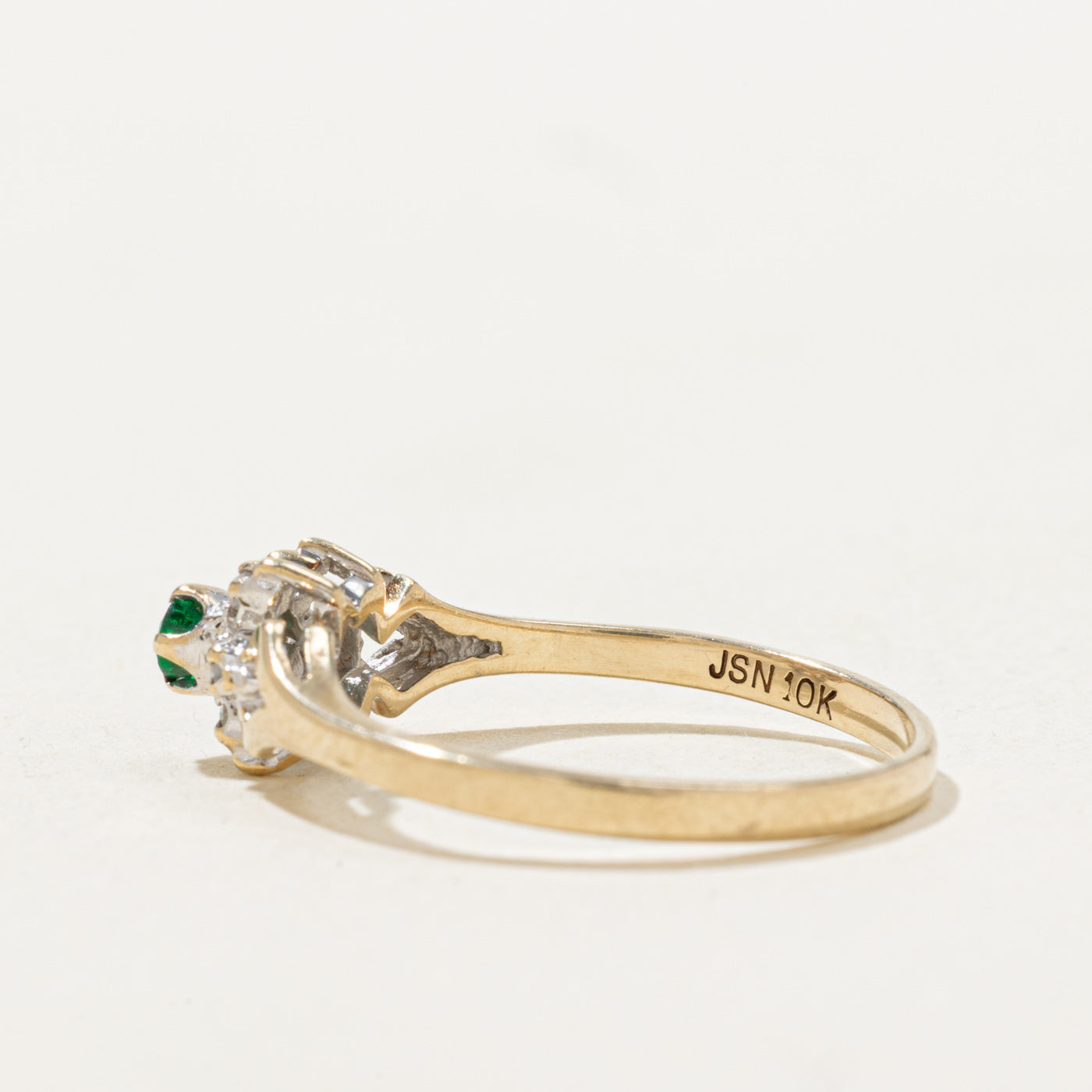 Emerald & Diamond Petal Ring | 0.07ct, 0.03ctw | SZ 6.5 |