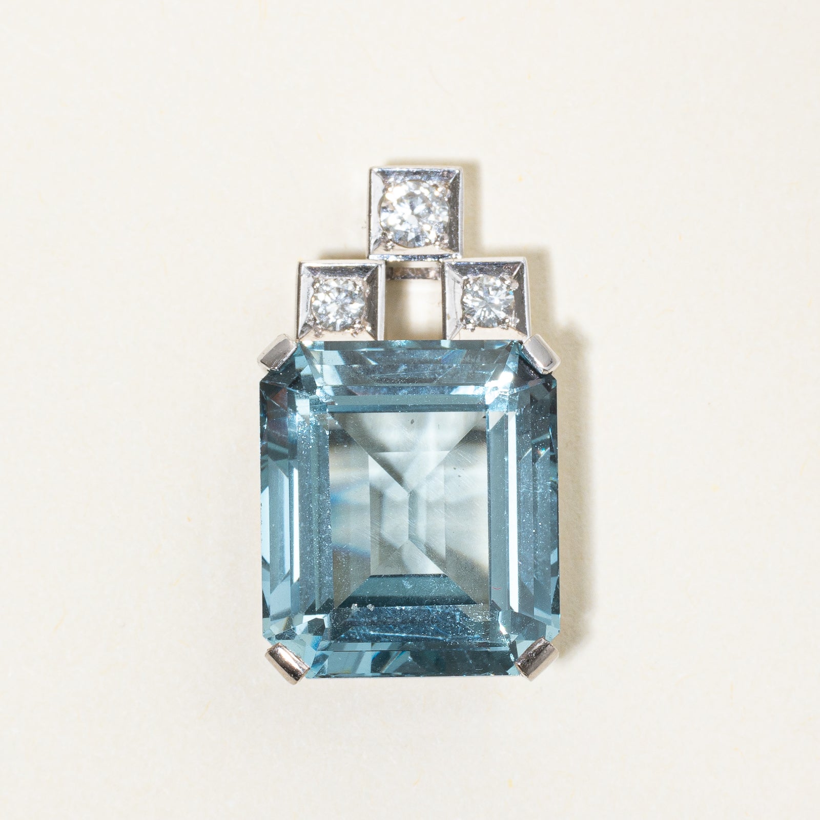 Basket Set Diamond & Synthetic Spinel Pendant | 0.310ctw | 30.00ct