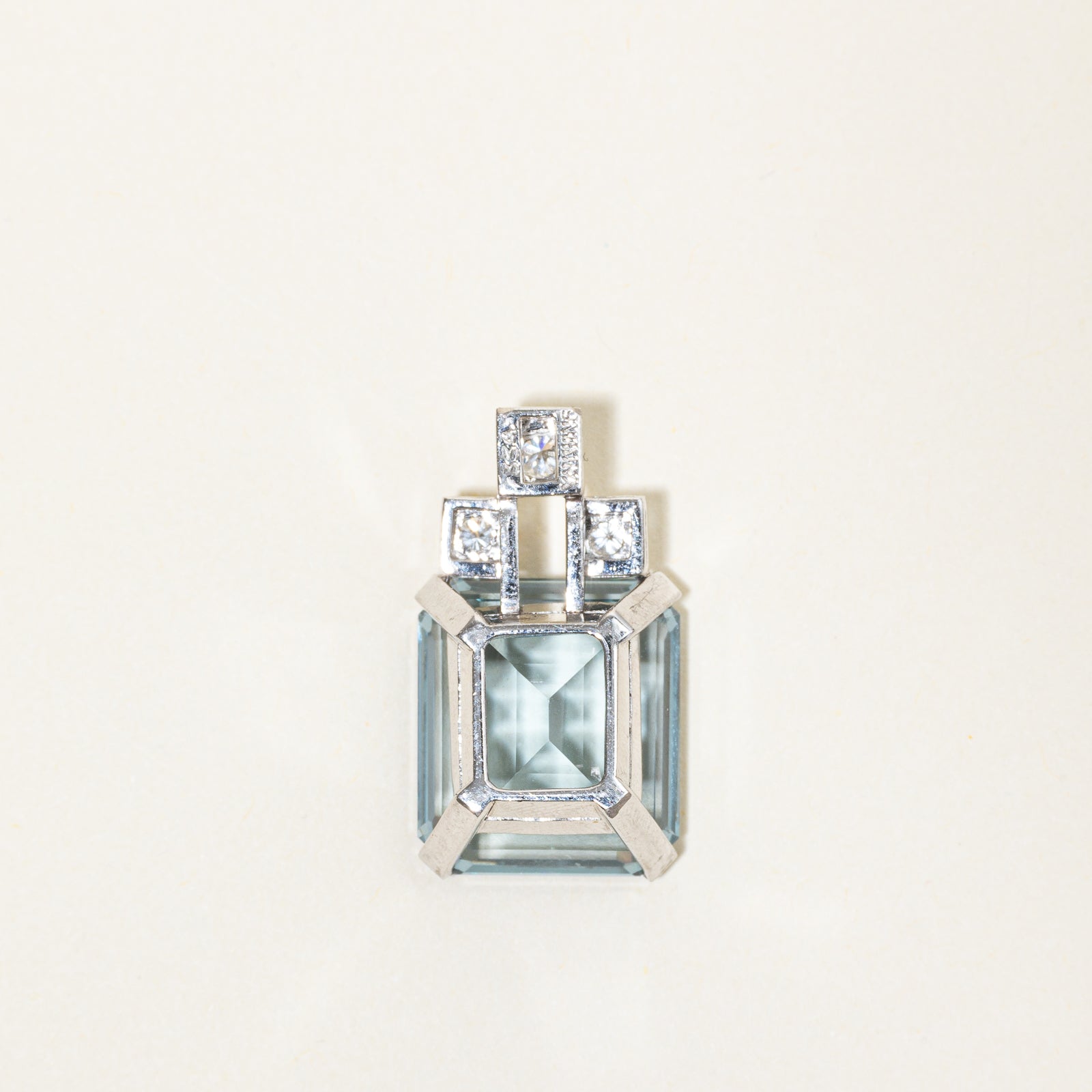 Basket Set Diamond & Synthetic Spinel Pendant | 0.310ctw | 30.00ct