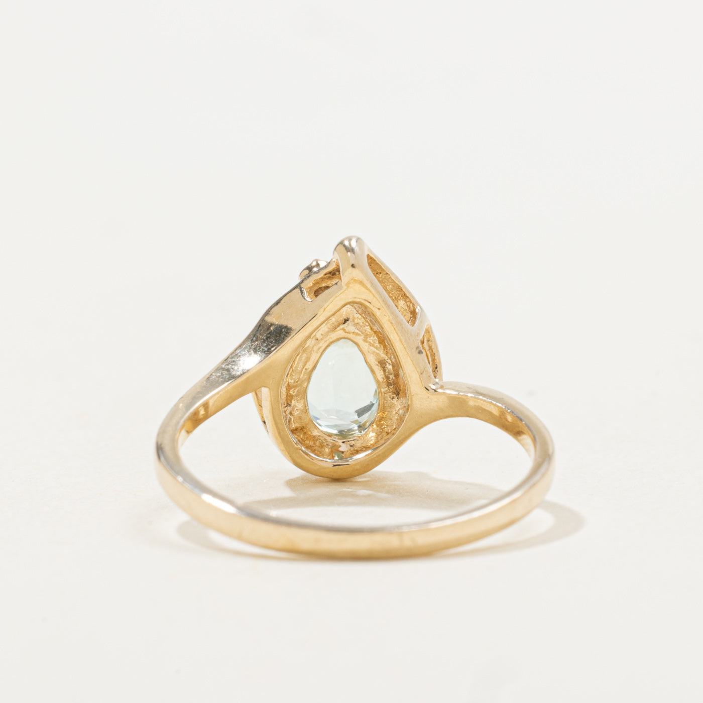 Pear Cut Aquamarine & Diamond Grooved Ring | 0.62ct, 0.01ctw | SZ 6.25 |