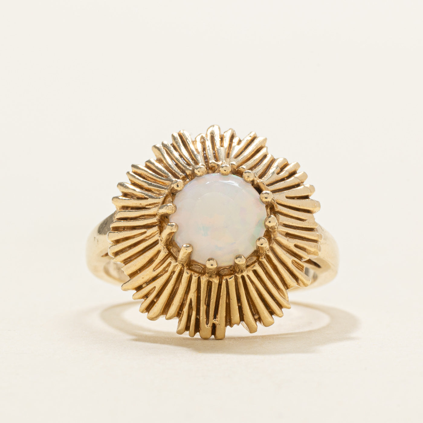 Bague cocktail en opale à motif floral texturé | 0,70 ct | Taille 6,0