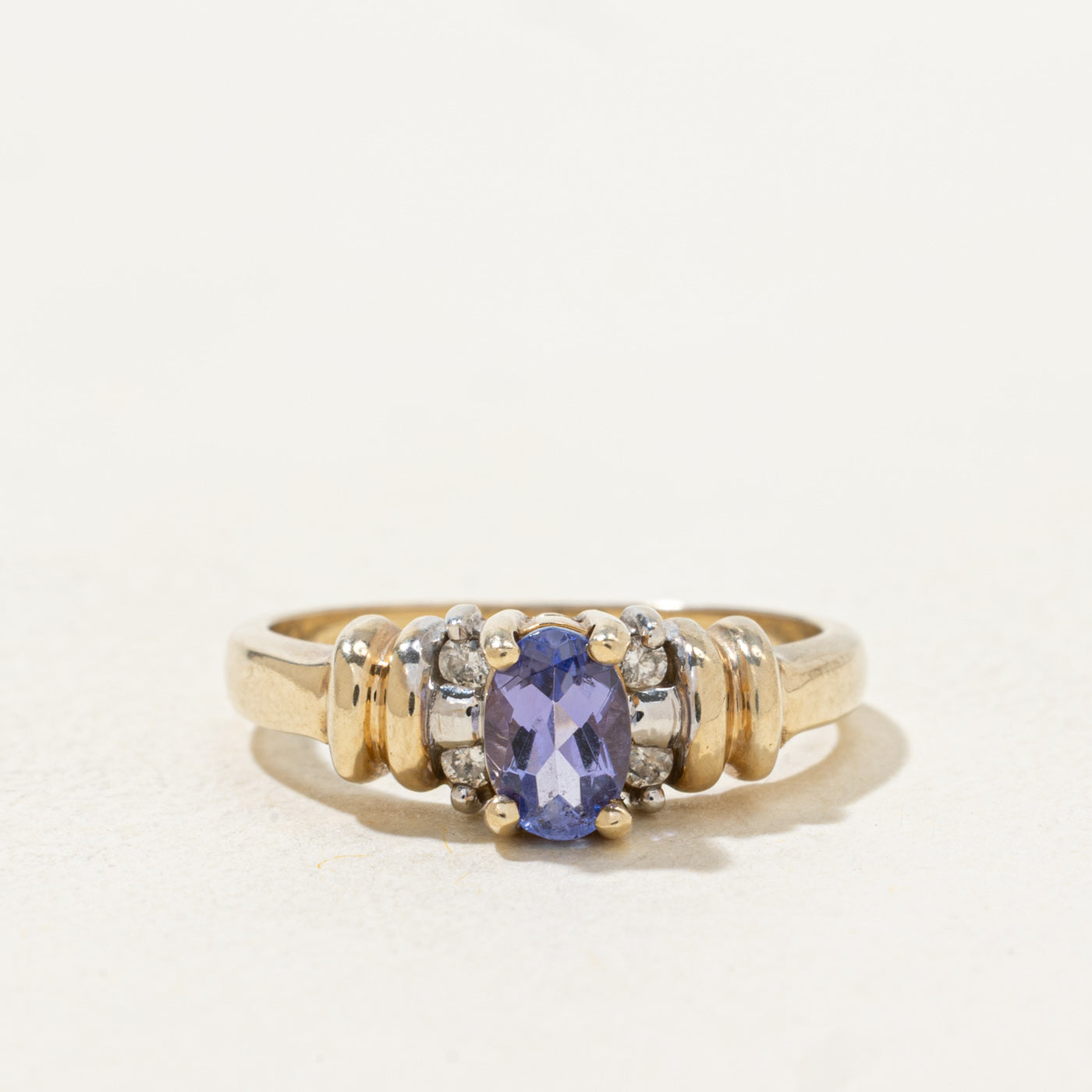 Oval Cut Tanzanite & Diamond Grooved Ring | 0.4ct, 0.04ctw | SZ 6.25 |