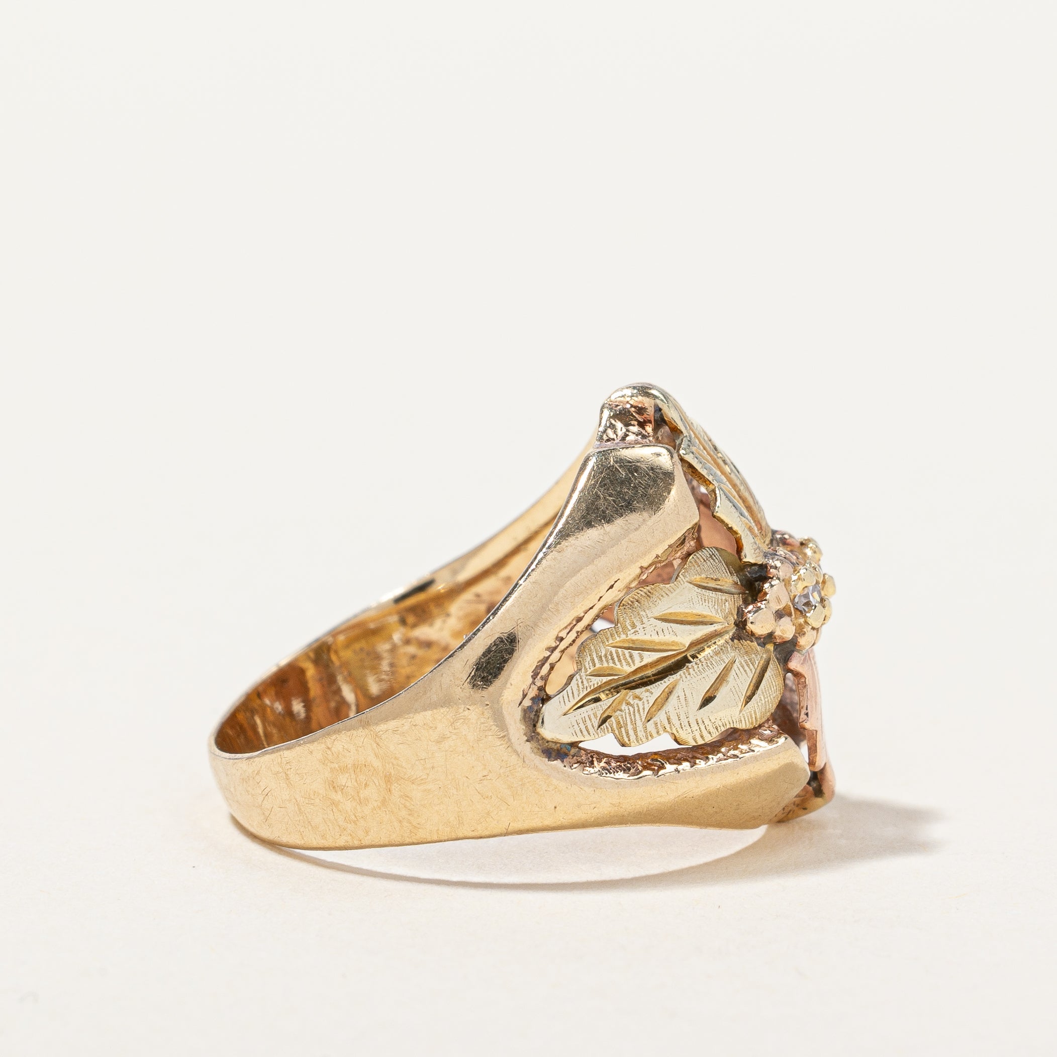 Black Hills Gold' Diamond Leaf Design Ring | 0.03ctw | SZ 6.25 |