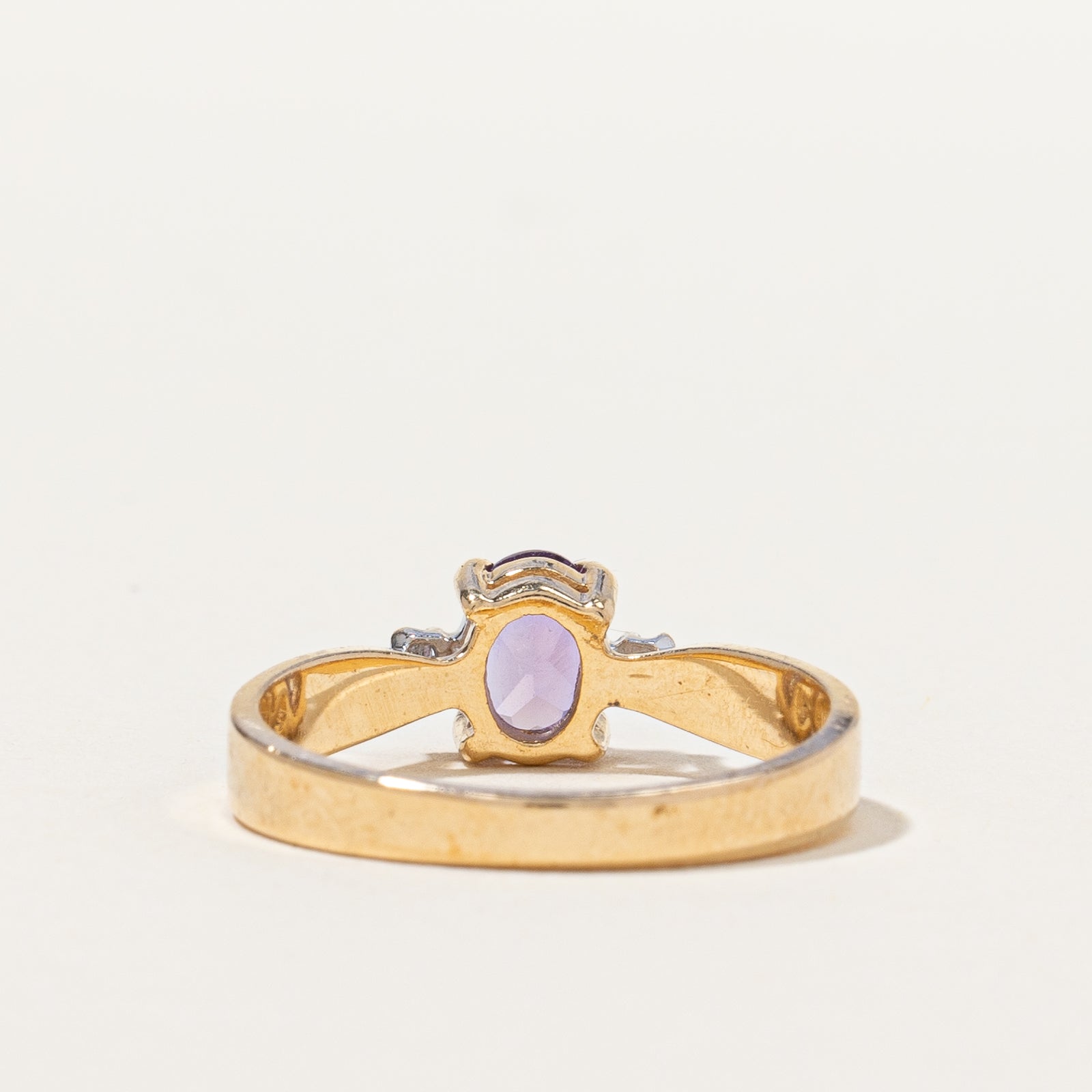 Tapered Oval Cut Amethyst Ring | 0.02 ctw, SZ 5.75 |