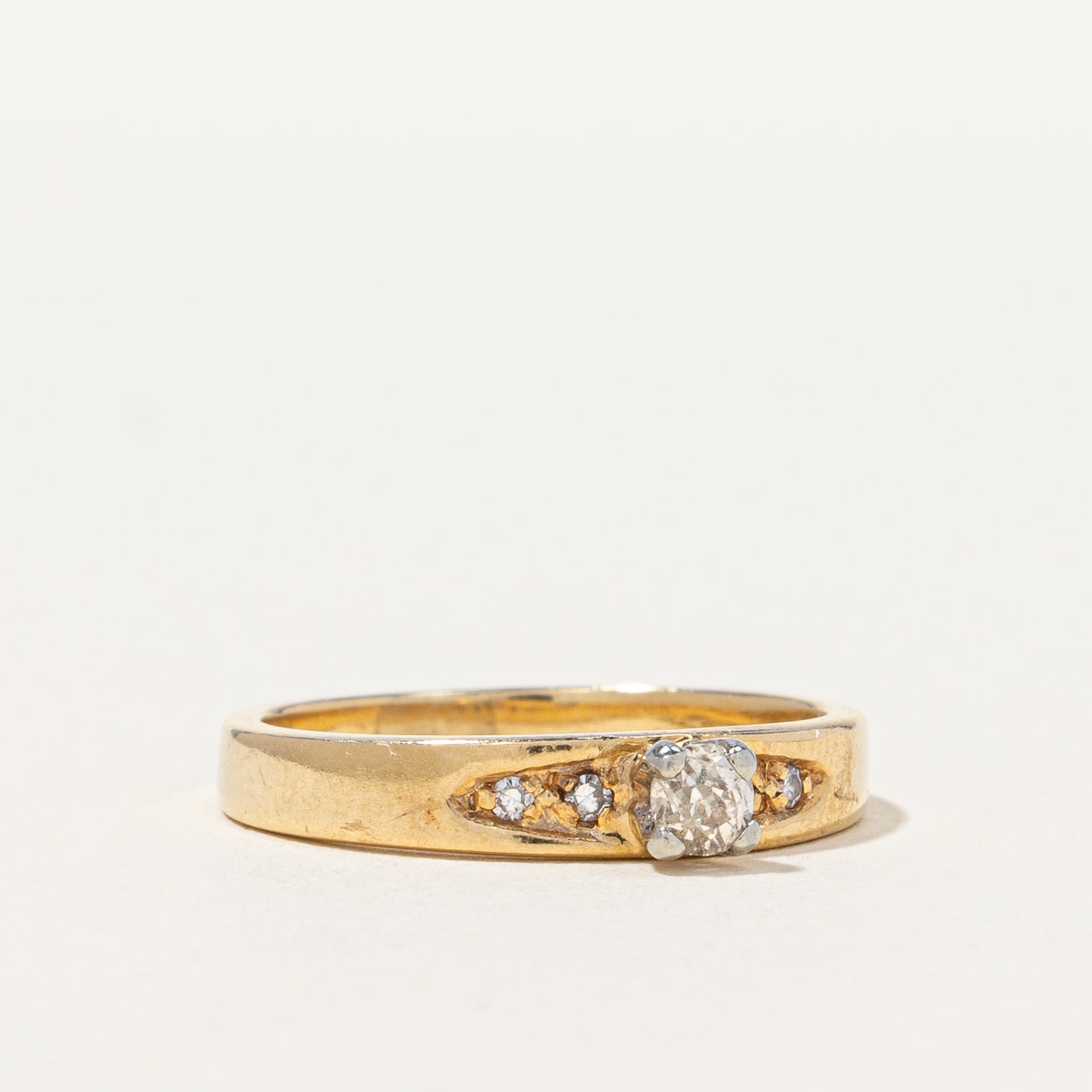 Orange Blossom' 1930s Engagement Ring | 0.13ctw | SZ 4.5 |