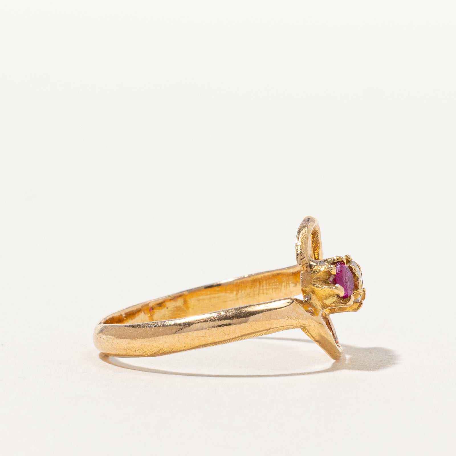 Vintage Old-cut Diamond & Ruby Ring | 0.11 ct, SZ 6 |