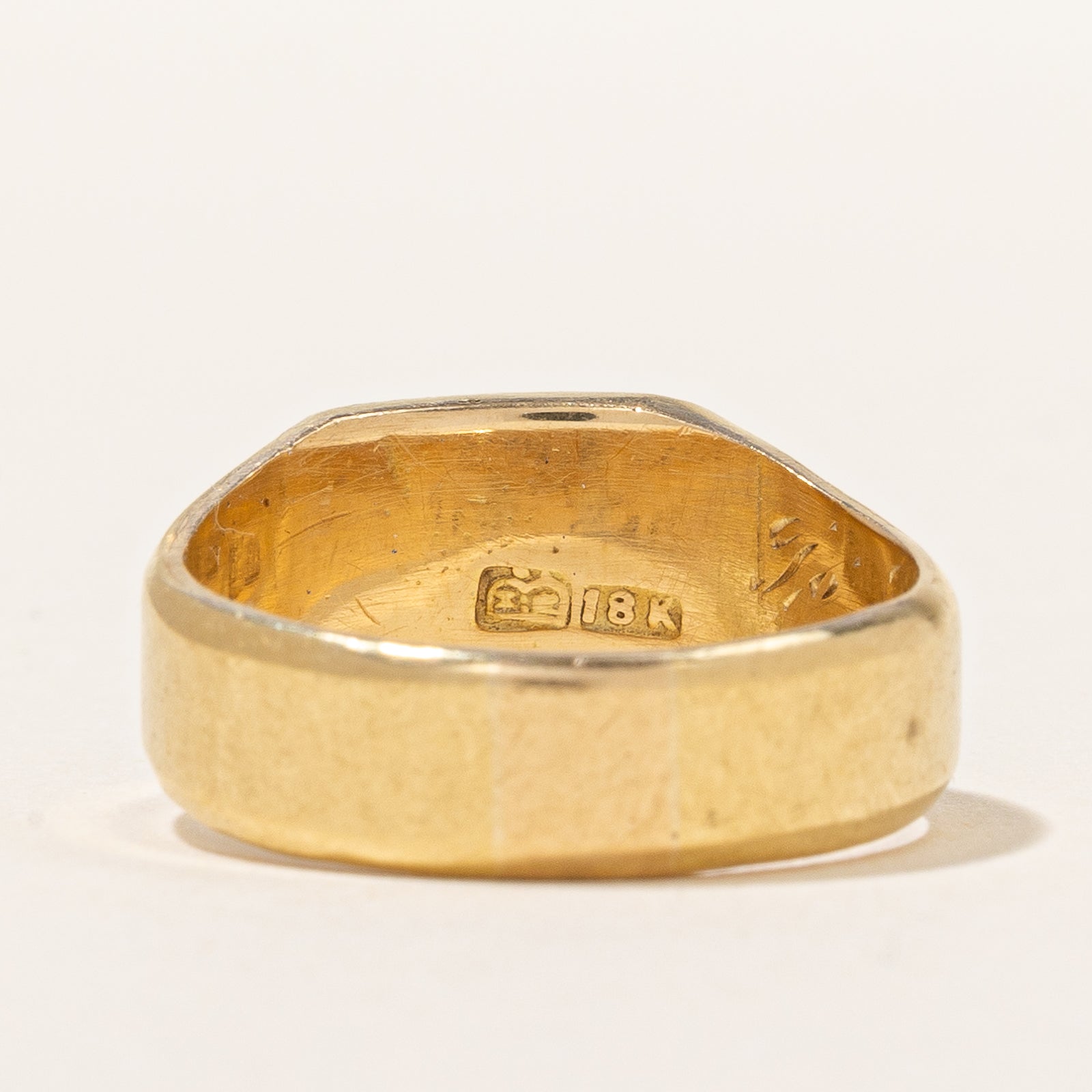 Victorian Signet Ring | SZ 6.75 |