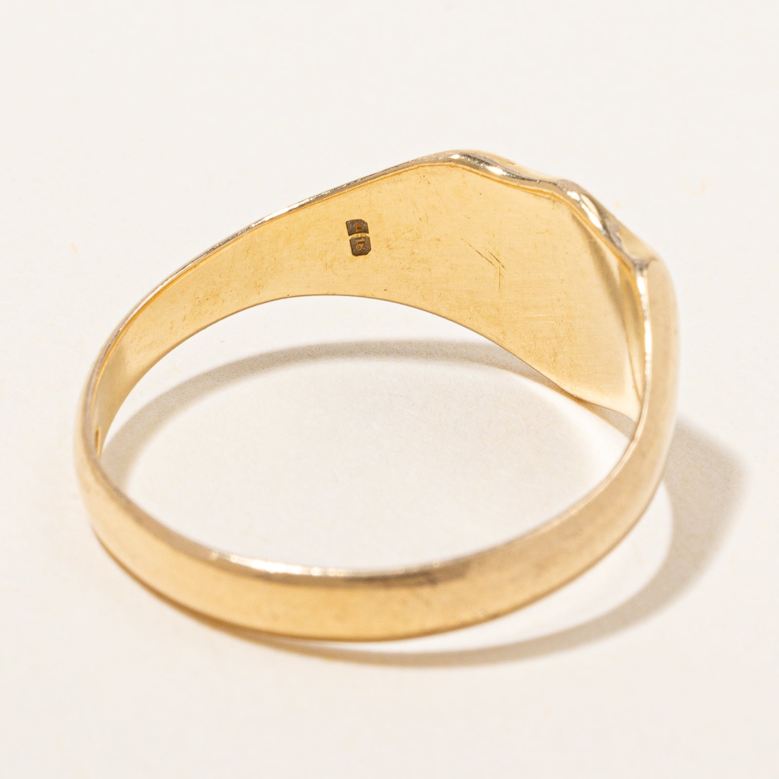 Bague initiale en or jaune 18 carats poinçonnée 1918 | Taille 9 | 