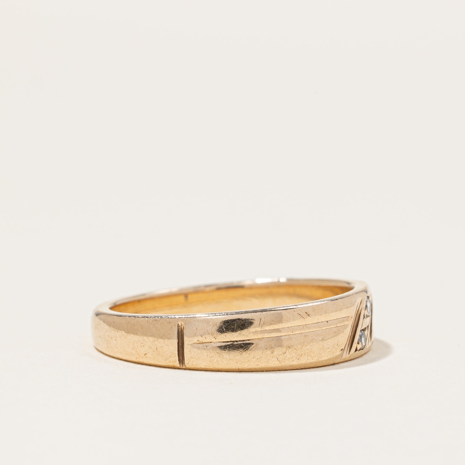 Diamond Gold Band | 0.02ctw | SZ 7.5 |