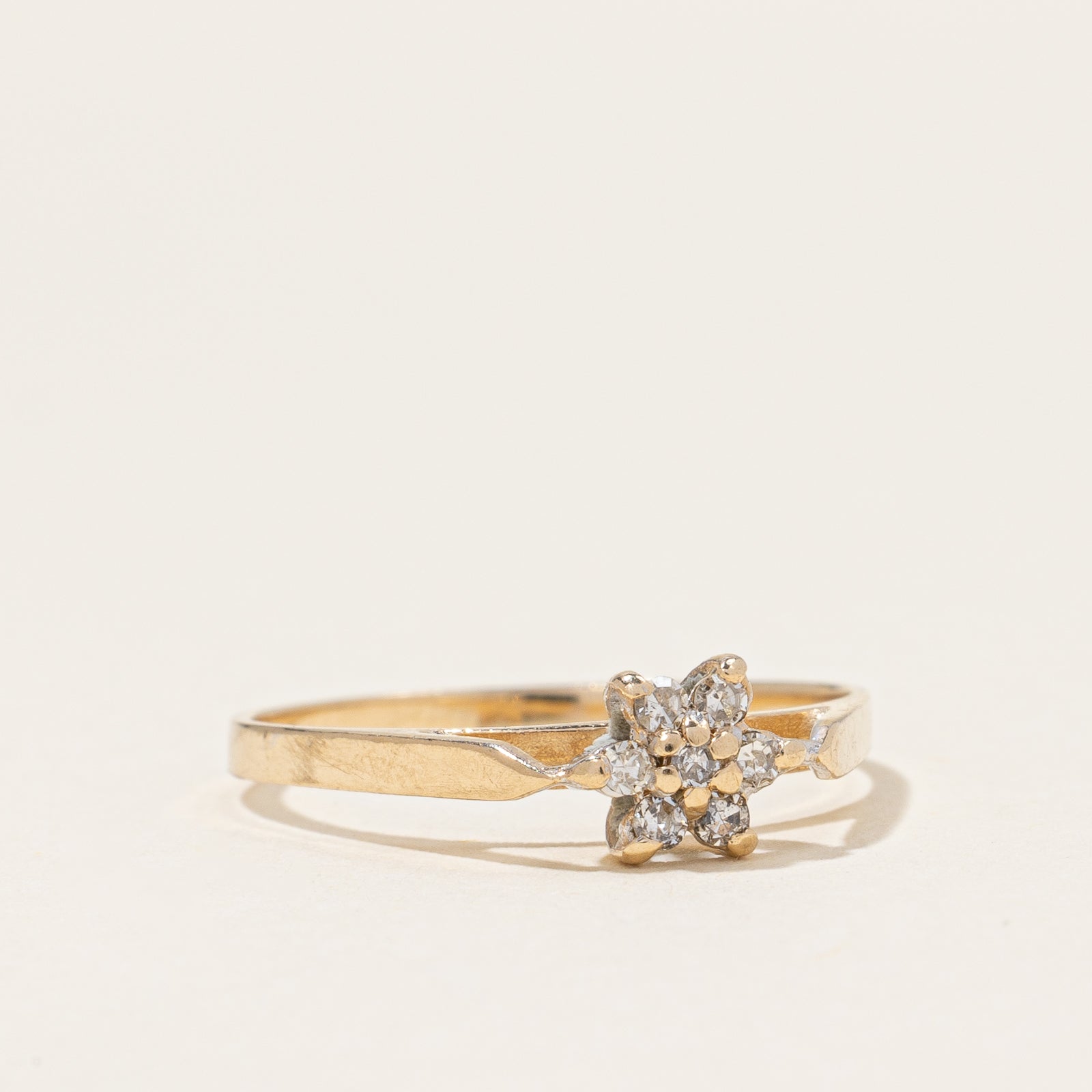 Cluster Set Diamond Ring | 0.07ctw | SZ 4.75 |