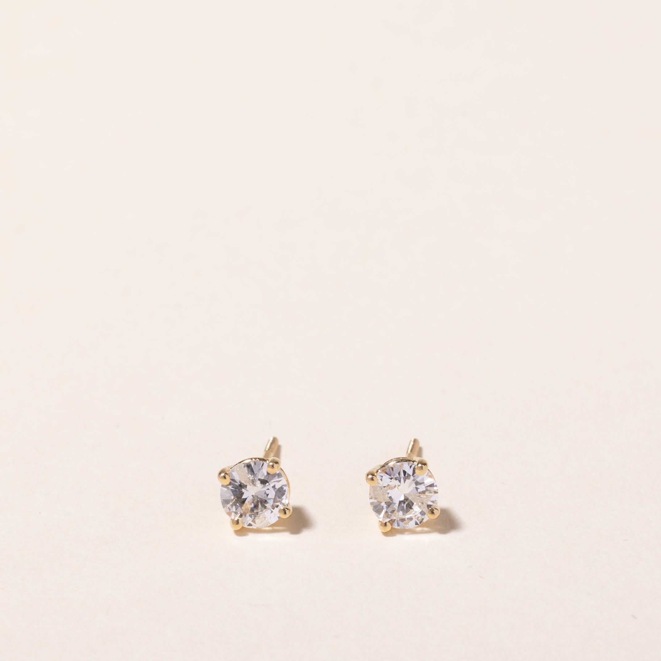 Diamond Stud Earrings | 0.84ctw |