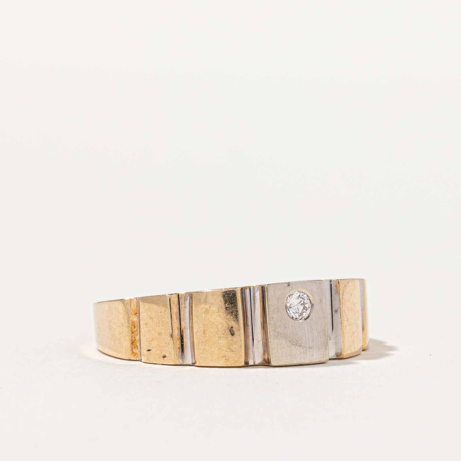 Flush Set Diamond Ring | 0.03ct | SZ 6.25 |
