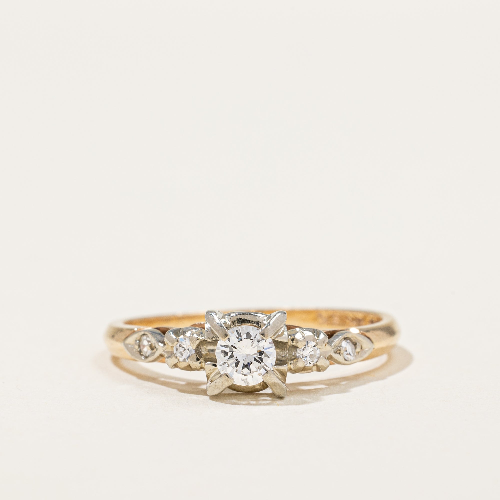 High Set Diamond Ring | 0.23ctw | SZ 6 |