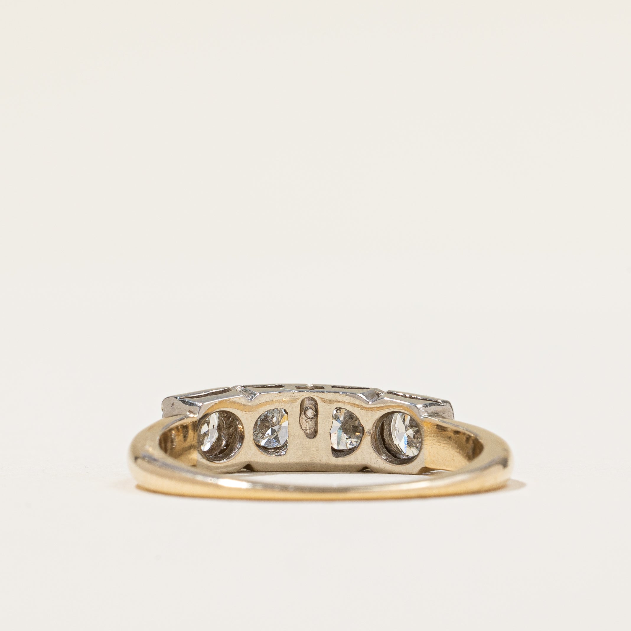 Four Stone Diamond Ring | 0.92ctw | SZ 7.25 |