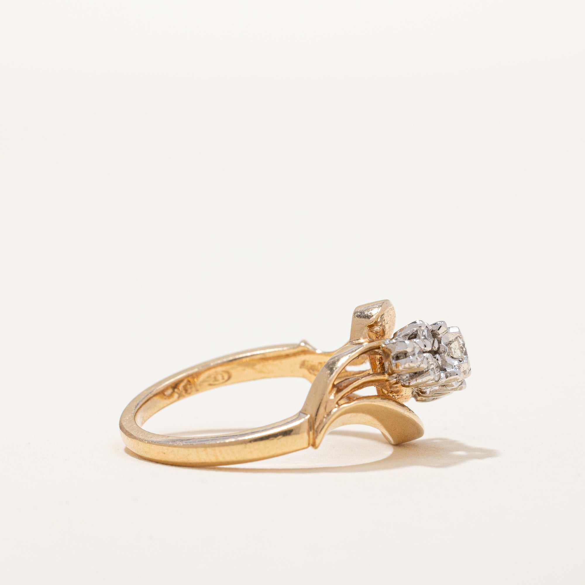 Free Form Diamond Ring | 0.19 ctw | SZ 6 |