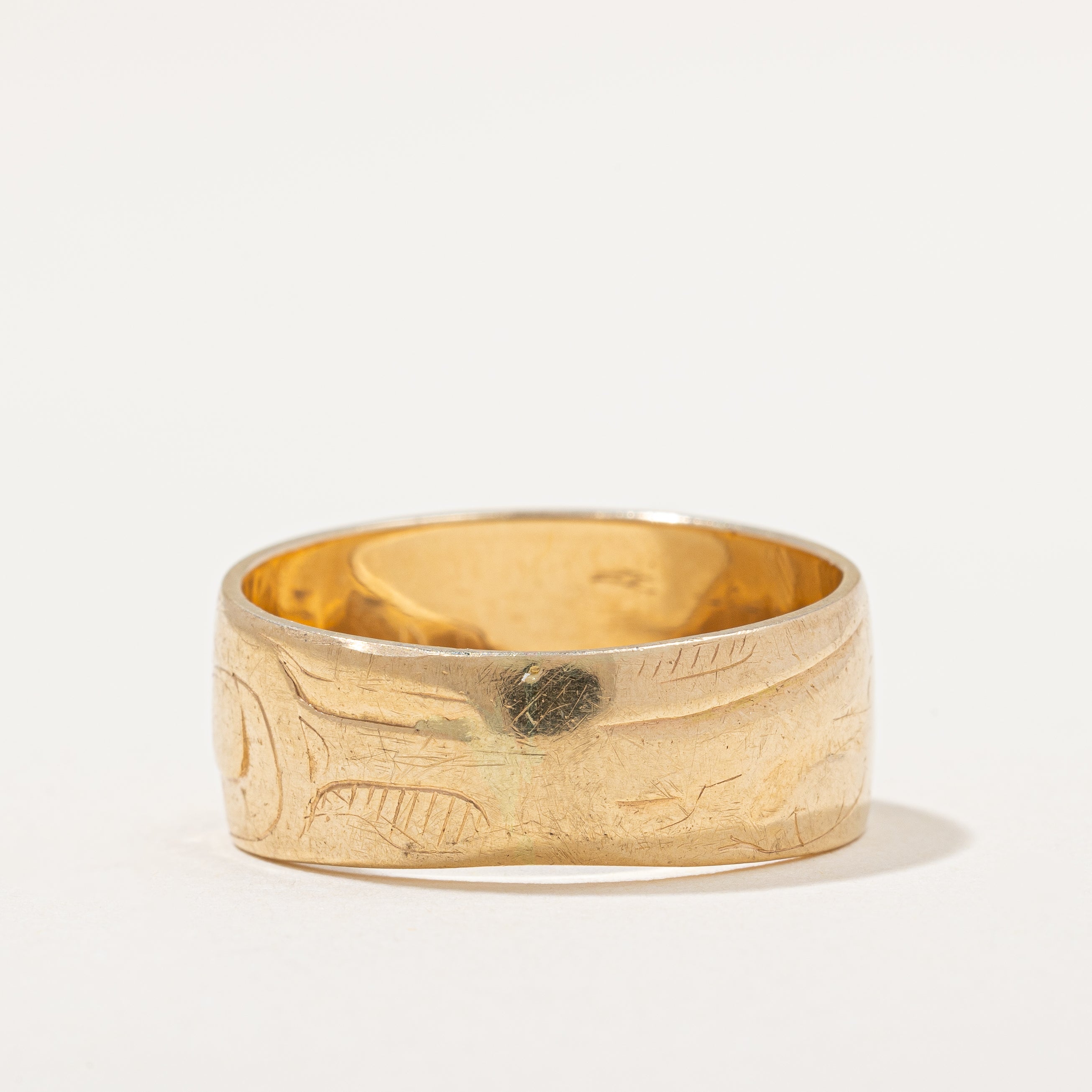 Indigenous Raven Art Gold Band | SZ 9.5 |