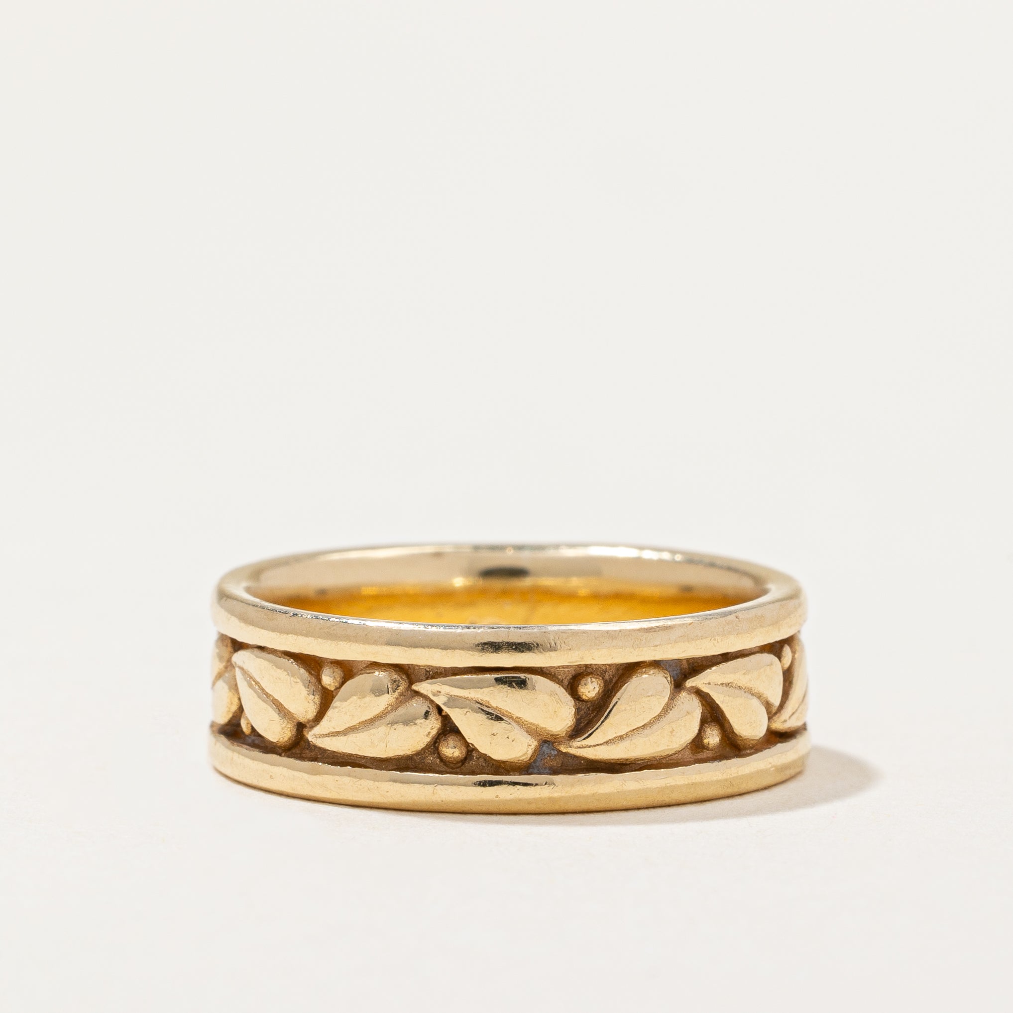 Vintage Grape Leaf Motif Gold Band | SZ 6 |