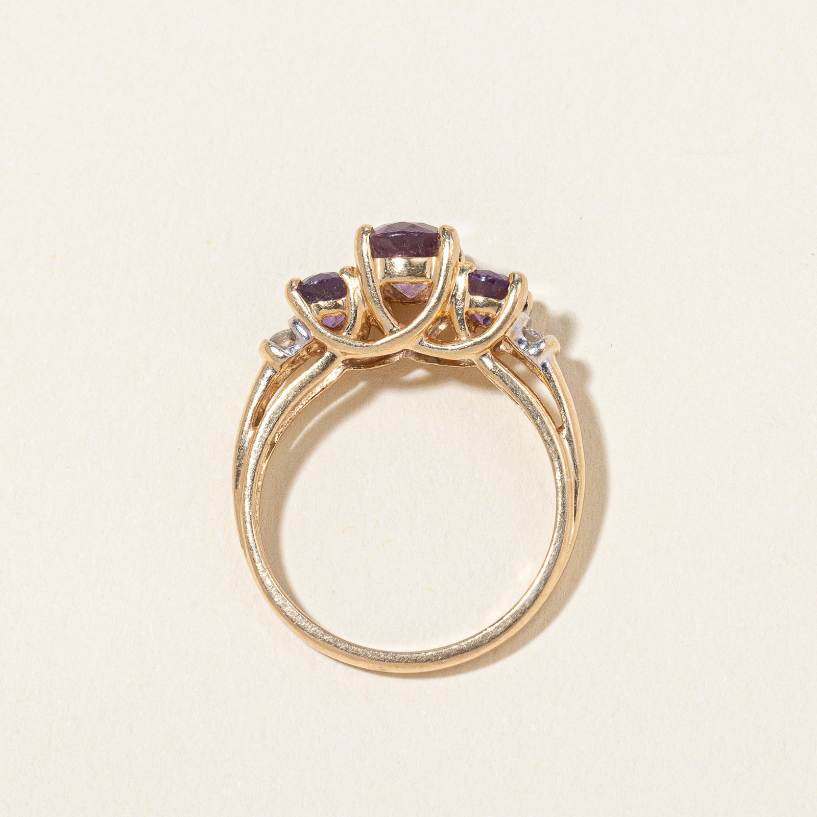 Amethyst & Diamond Ring | 1.70ctw, 0.06ctw | SZ 7 |