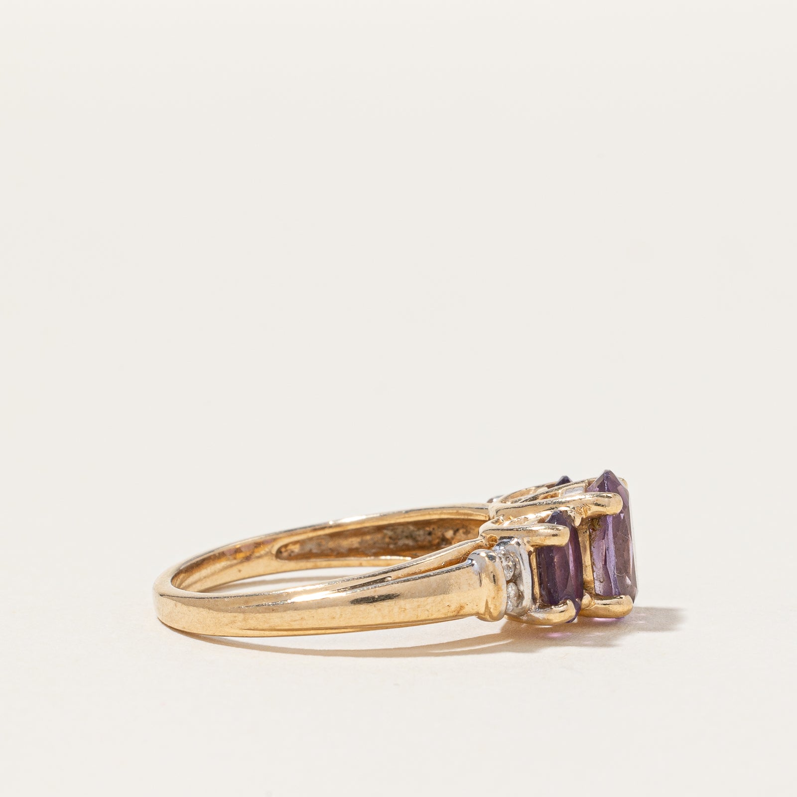 Amethyst & Diamond Ring | 1.70ctw, 0.06ctw | SZ 7 |