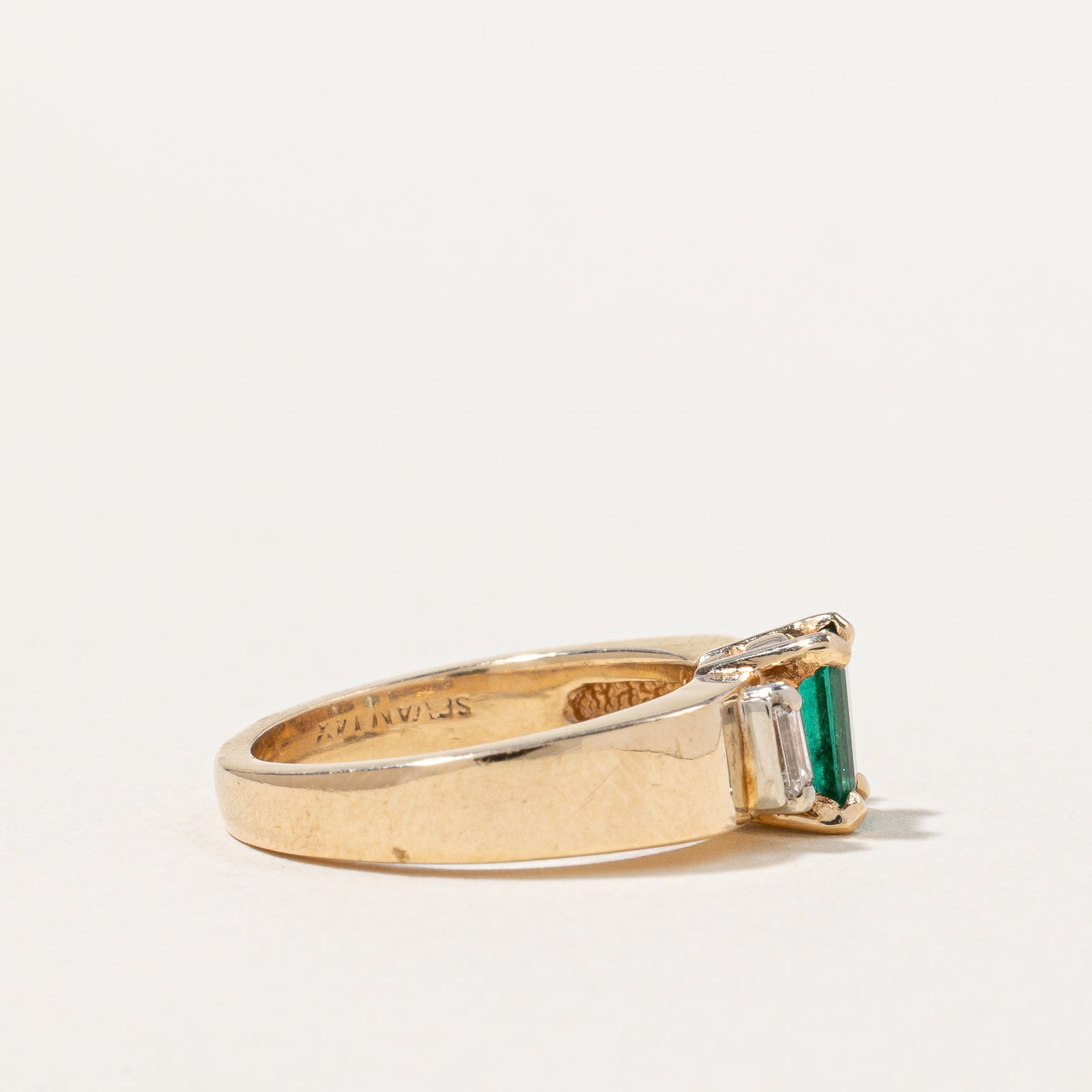 Emerald & Diamond Ring | 0.50ct, 0.14ctw | SZ 4 |