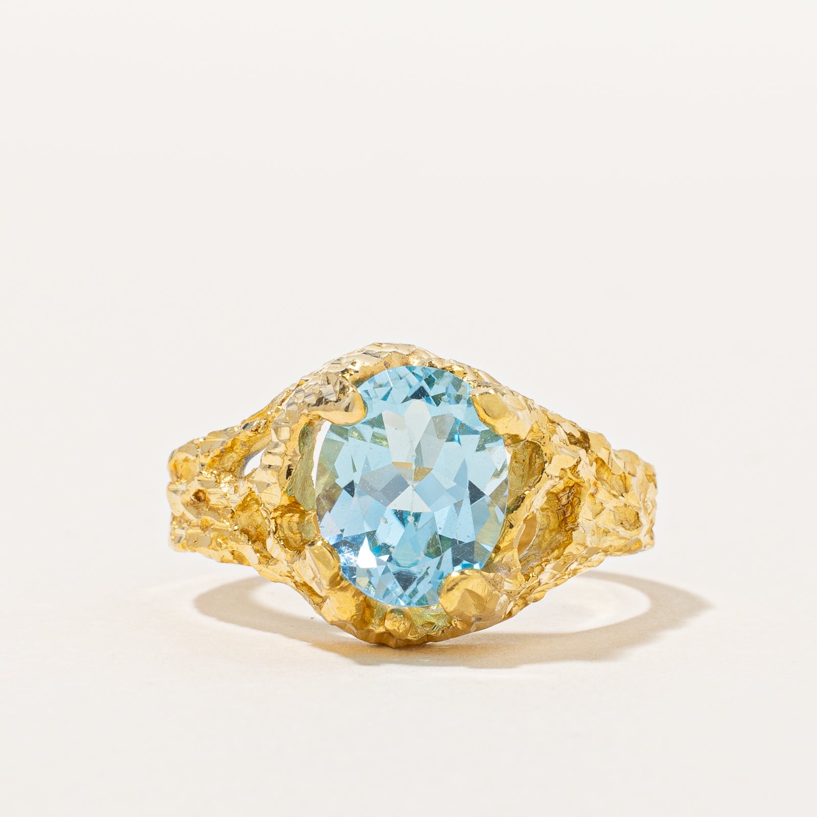 Textured Oval Blue Topaz Cocktail Ring | 3.30ct | SZ 8 |