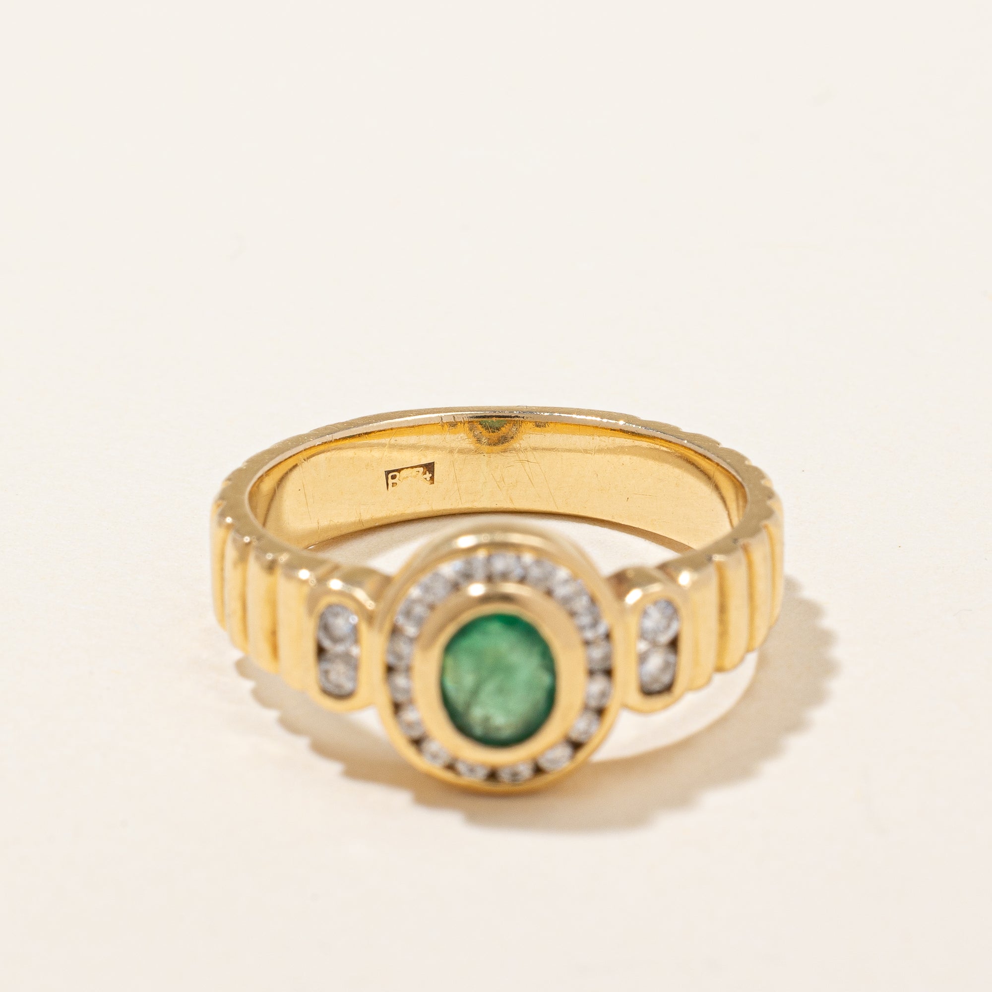 Emerald & Diamond Ring | 0.35ct, 0.20ctw | 6 |