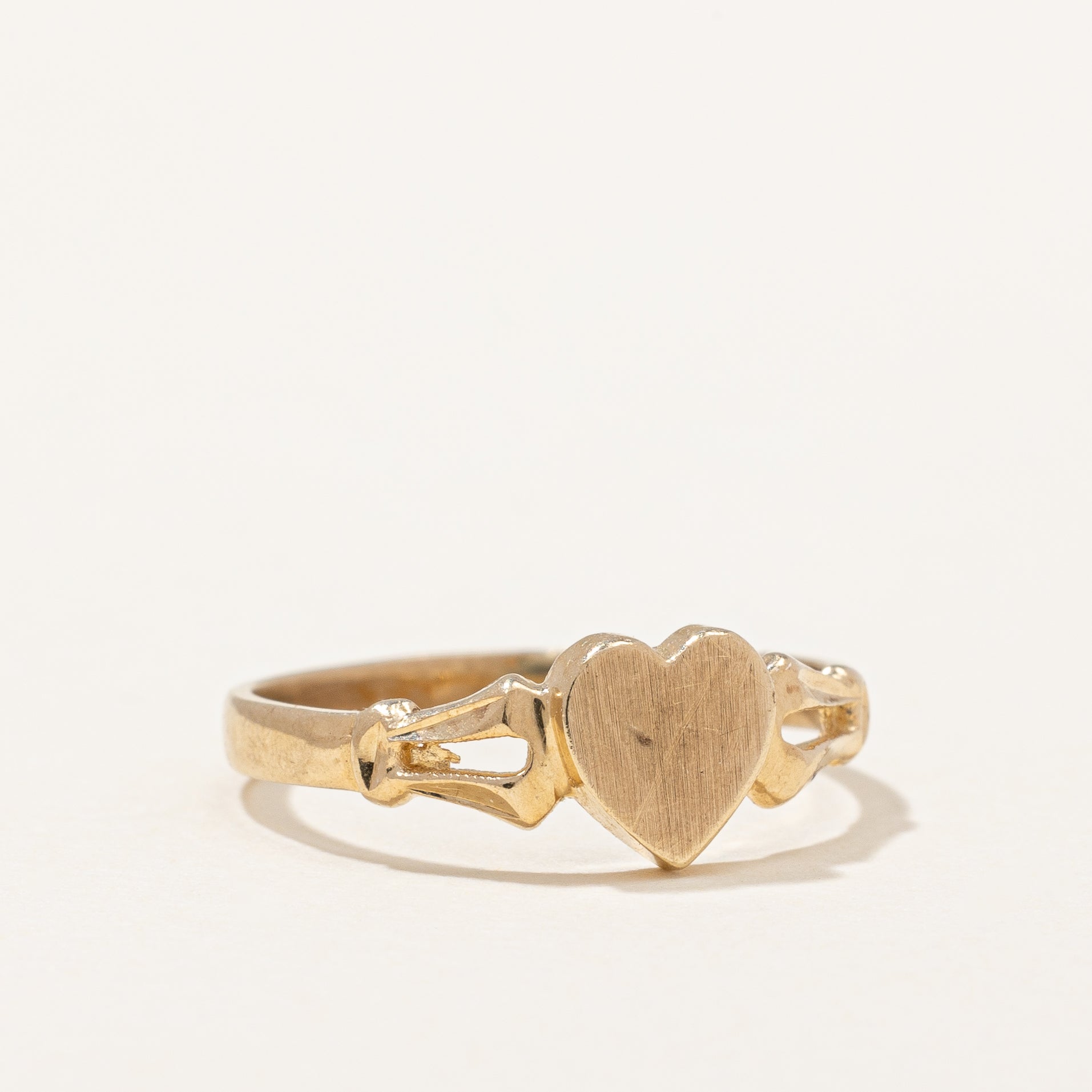 10k Yellow Gold Heart Ring | SZ 2.5 |