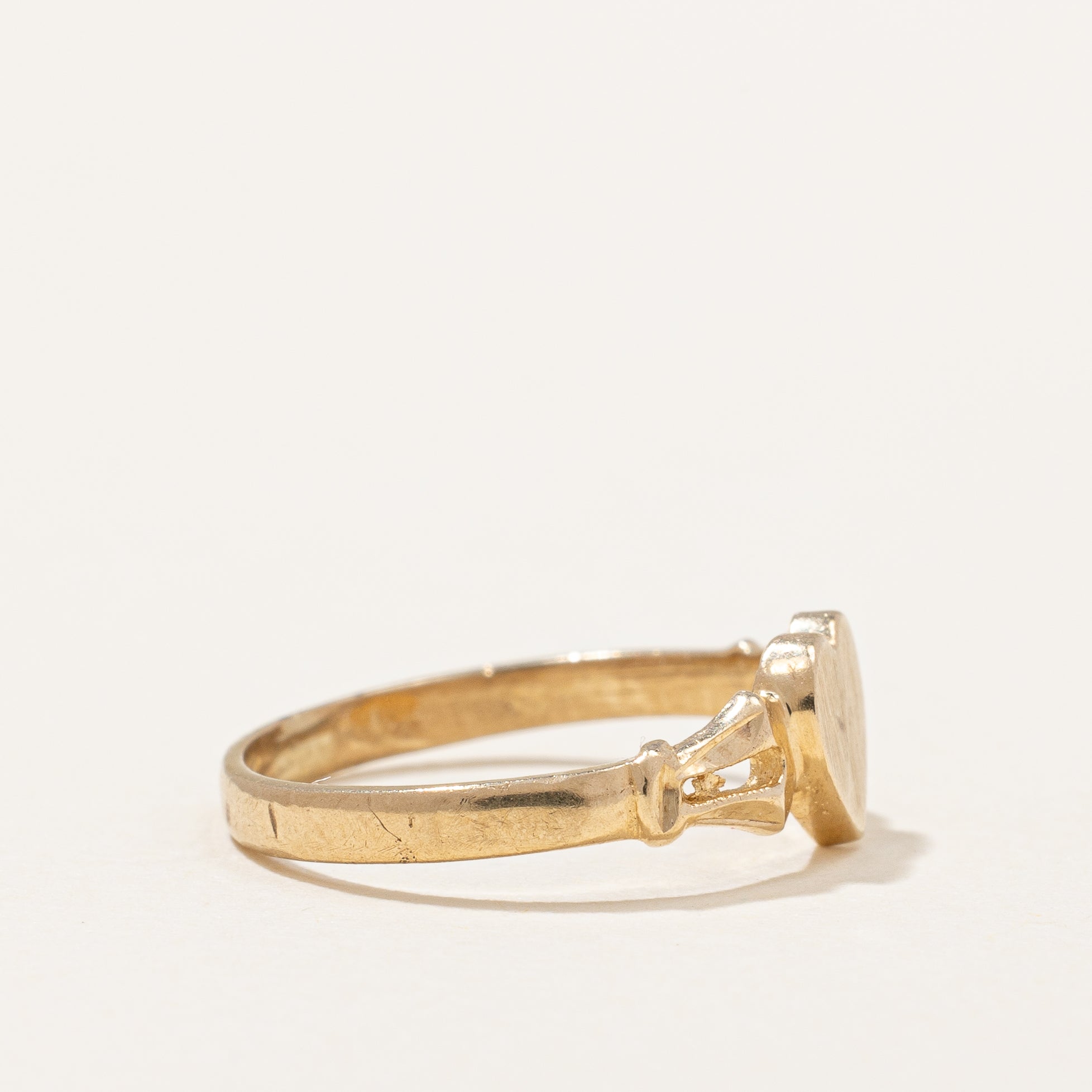 10k Yellow Gold Heart Ring | SZ 2.5 |