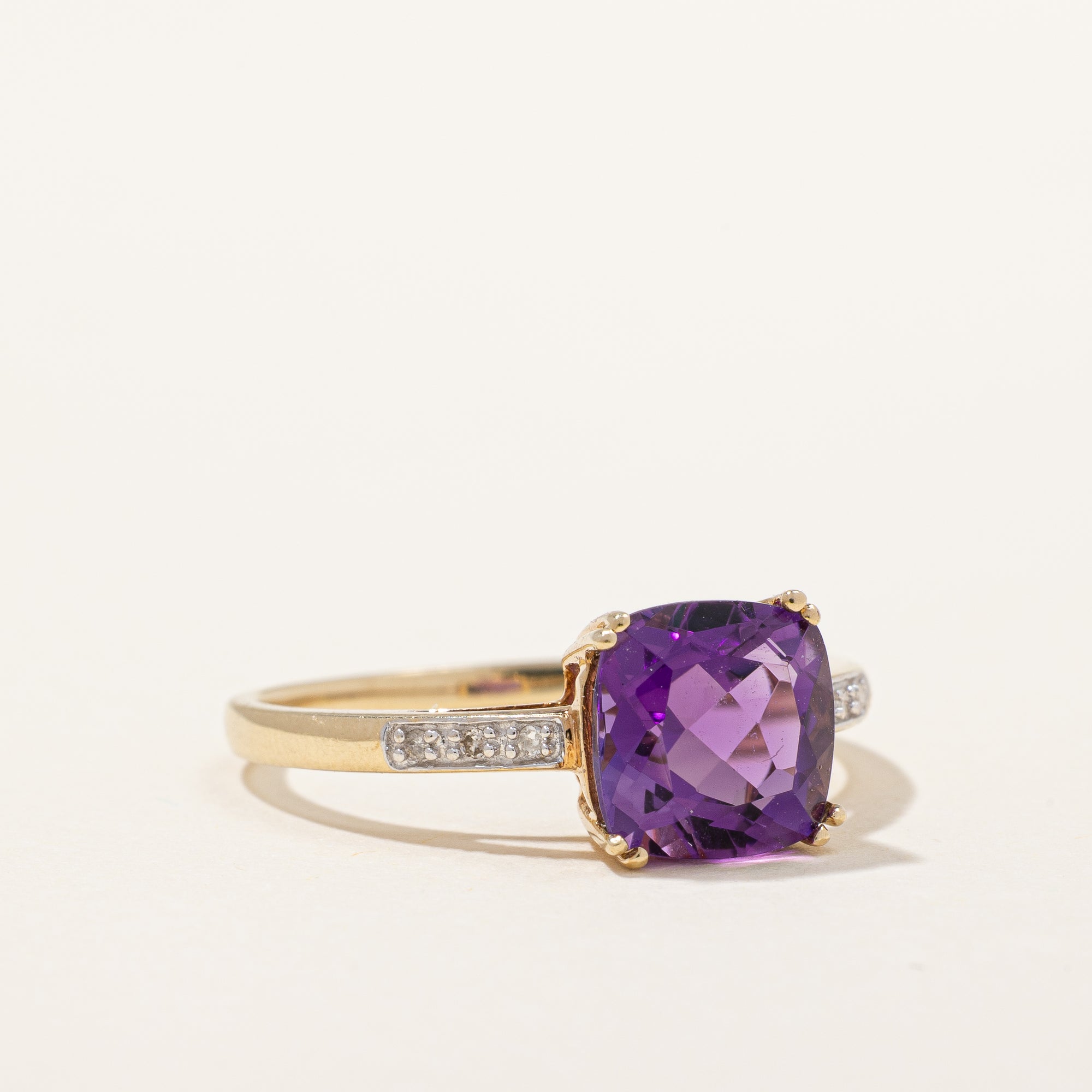 Amethyst & Diamond Cocktail Ring | 1.70ct, 0.03ctw | SZ 7.25 |