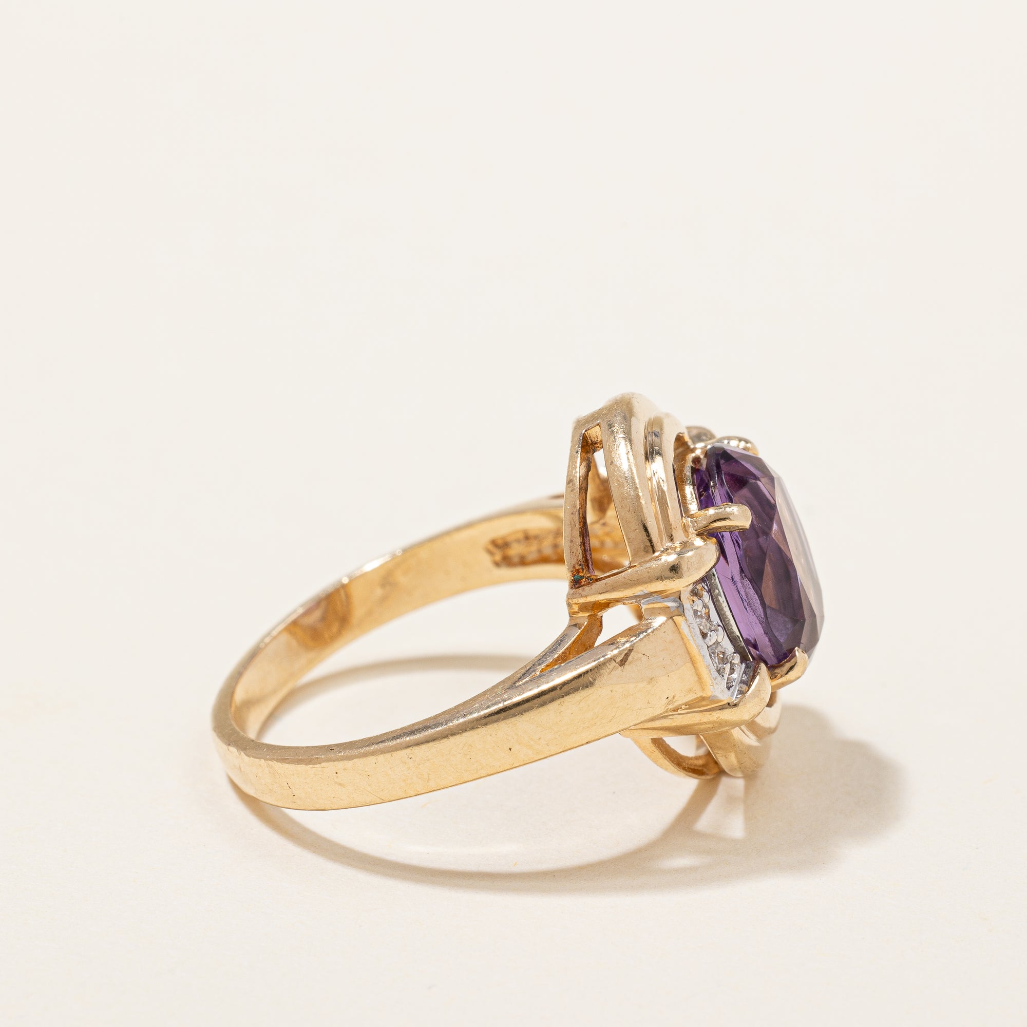 Amethyst & Diamond Cocktail Ring | 2.15ct, 0.04ctw | SZ 6.25 |