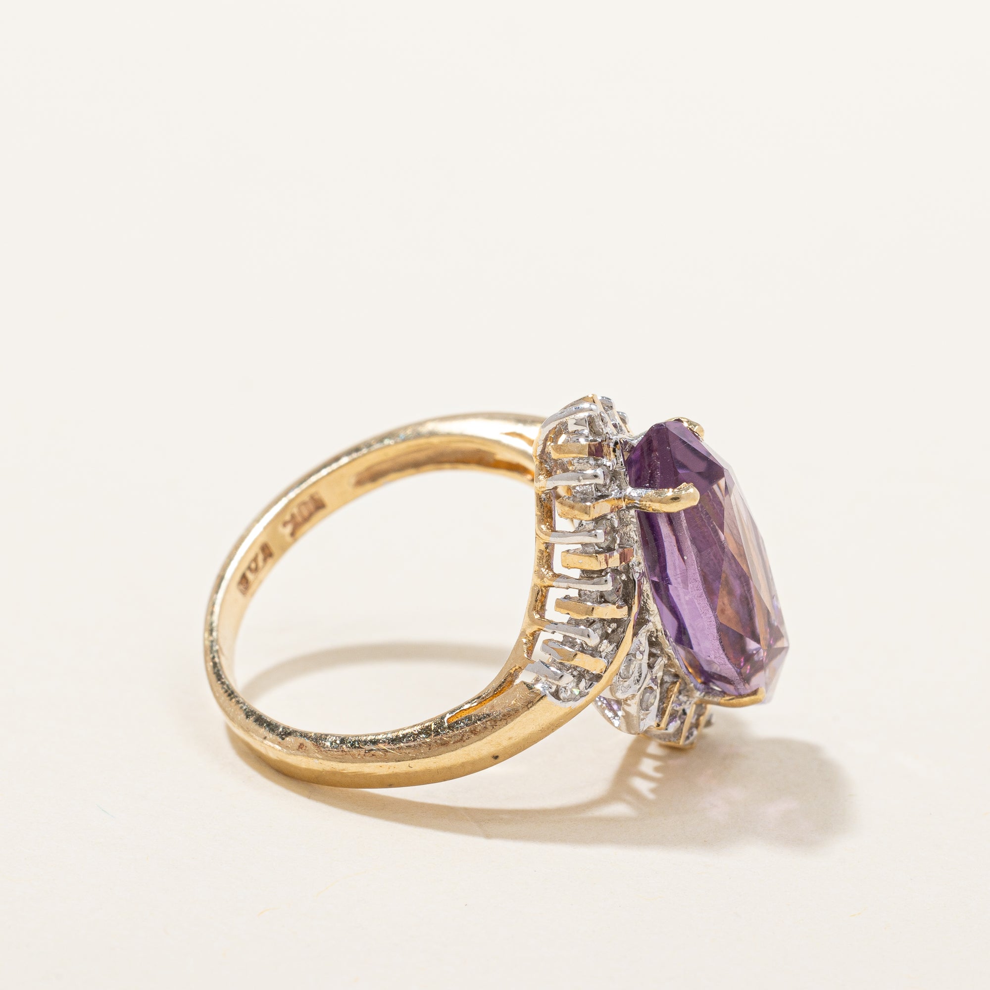 Amethyst & Diamond Cocktail Ring | 0.10ctw | SZ 4 |