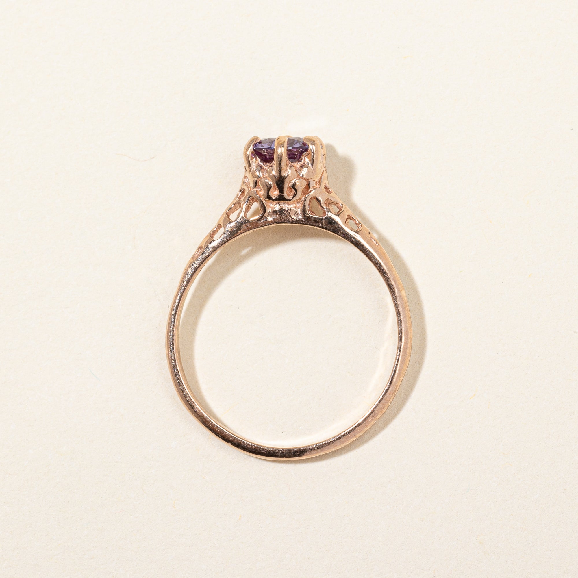 Synthetic Colour Change Sapphire Ring | 0.70ct | SZ 6.25 |