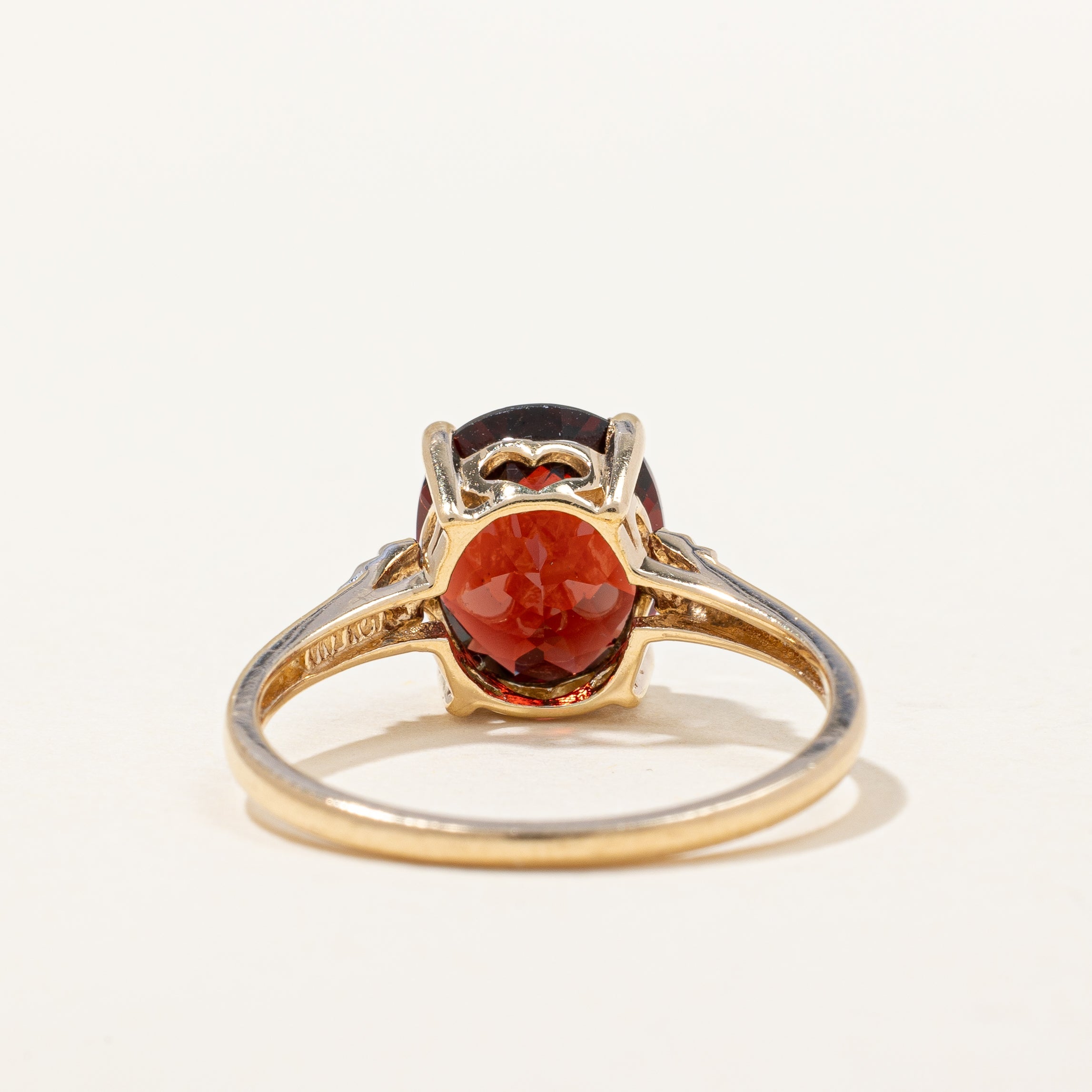 Garnet & Diamond Cocktail Ring | 3.05ct, 0.01ctw | SZ 6.75 |