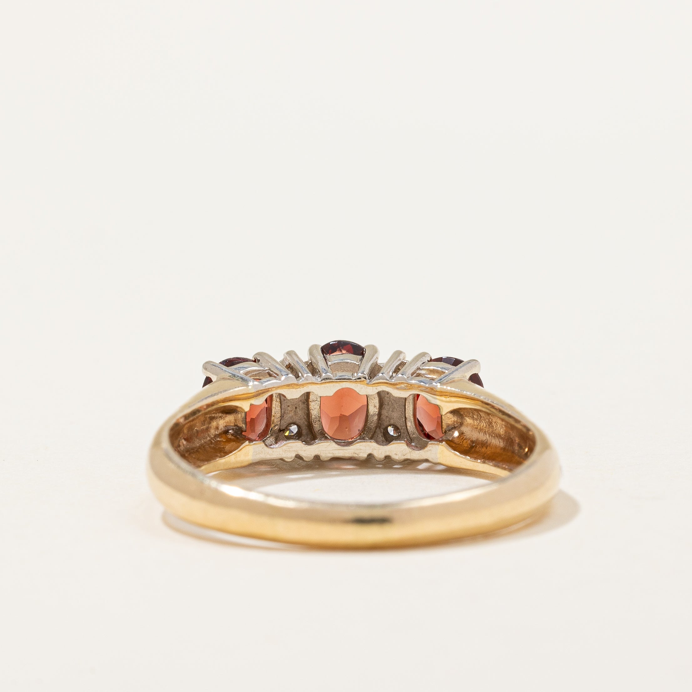 Garnet & Diamond Ring | 1.00ctw, 0.04ctw | SZ 7.5 |